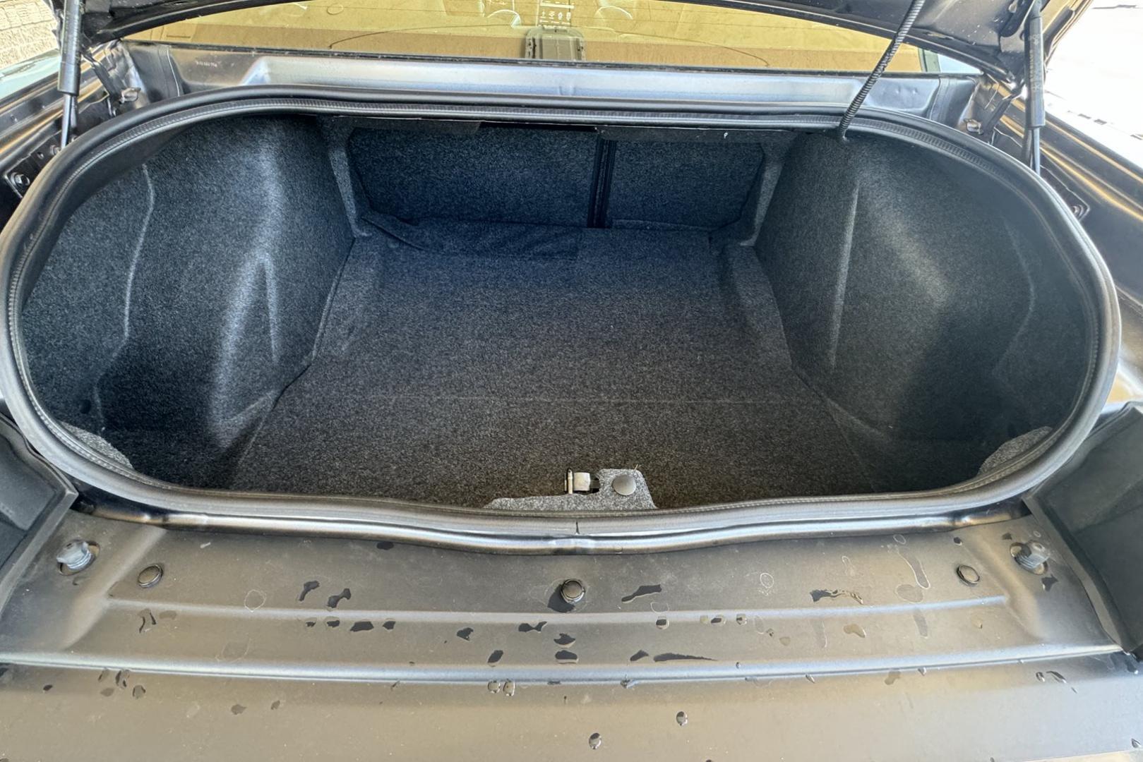 2019 Maximum Steel Metallic /Black Dodge Challenger R/T Plus (2C3CDZBT9KH) with an 5.7L V8 OHV 16V engine, Automatic 8 Speed transmission, located at 2304 W. Main St., Boise, ID, 83702, (208) 342-7777, 43.622105, -116.218658 - Photo#21
