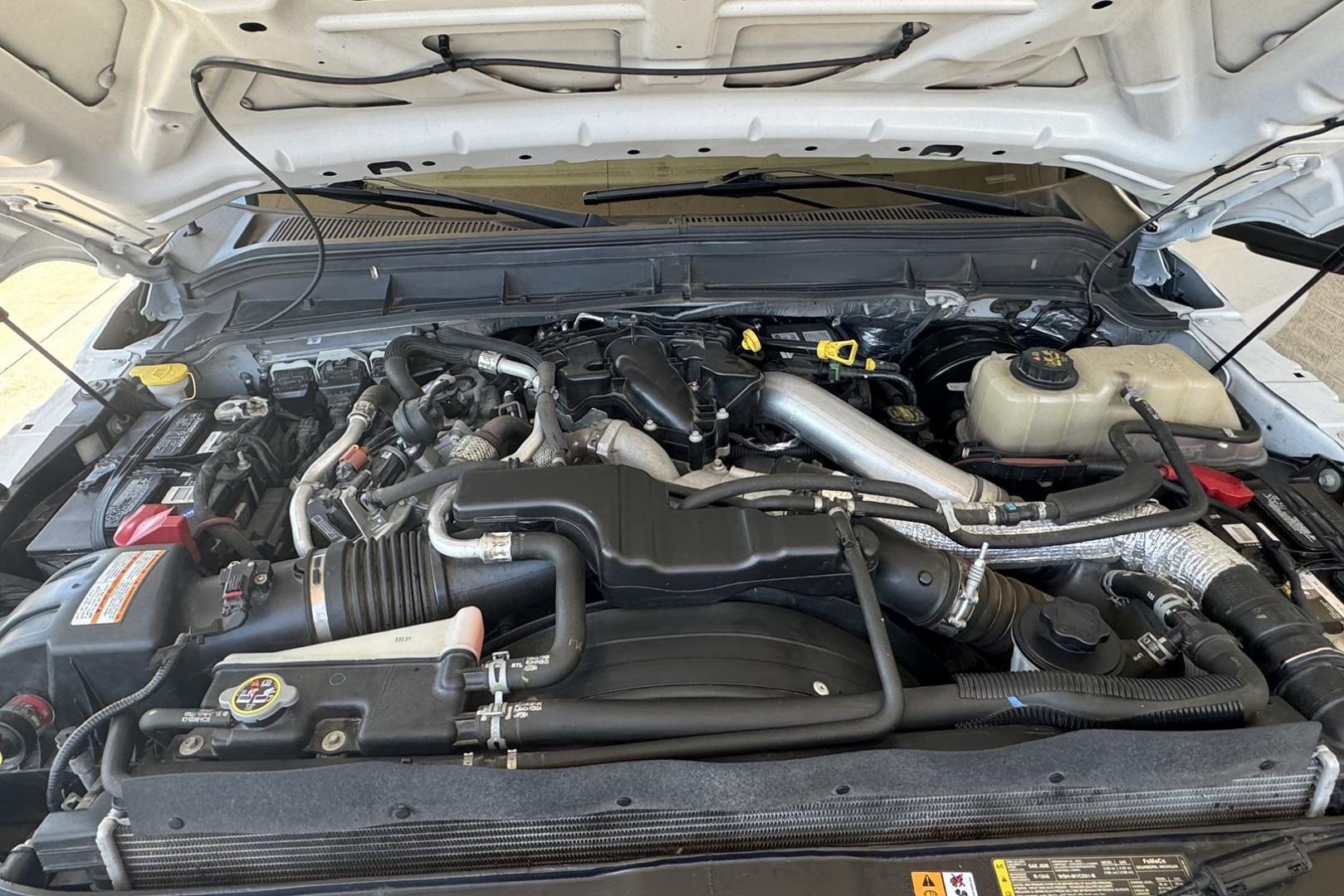 2013 White Platinum Metallic Tri-Coat /Black Ford F-350 SD Lariat (1FT8W3BT5DE) with an V8 6.7 Liter Turbo Diesel engine, Automatic 6 Speed transmission, located at 2304 W. Main St., Boise, ID, 83702, (208) 342-7777, 43.622105, -116.218658 - Photo#16