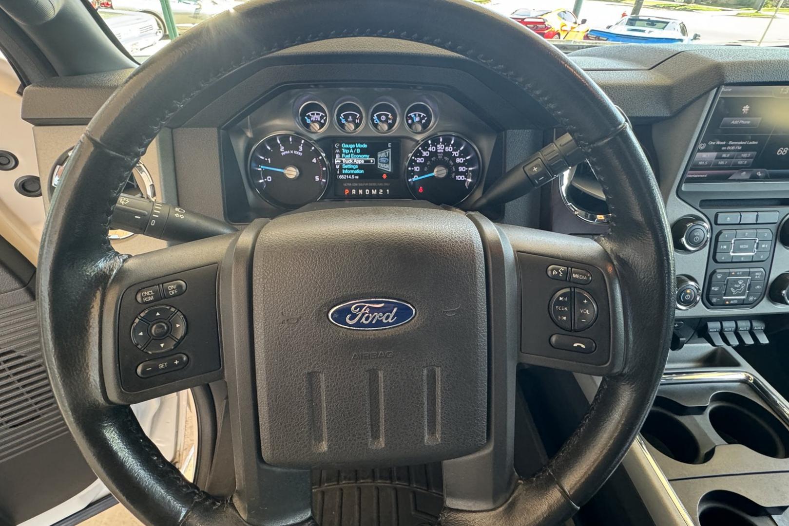 2013 White Platinum Metallic Tri-Coat /Black Ford F-350 SD Lariat (1FT8W3BT5DE) with an V8 6.7 Liter Turbo Diesel engine, Automatic 6 Speed transmission, located at 2304 W. Main St., Boise, ID, 83702, (208) 342-7777, 43.622105, -116.218658 - Photo#10