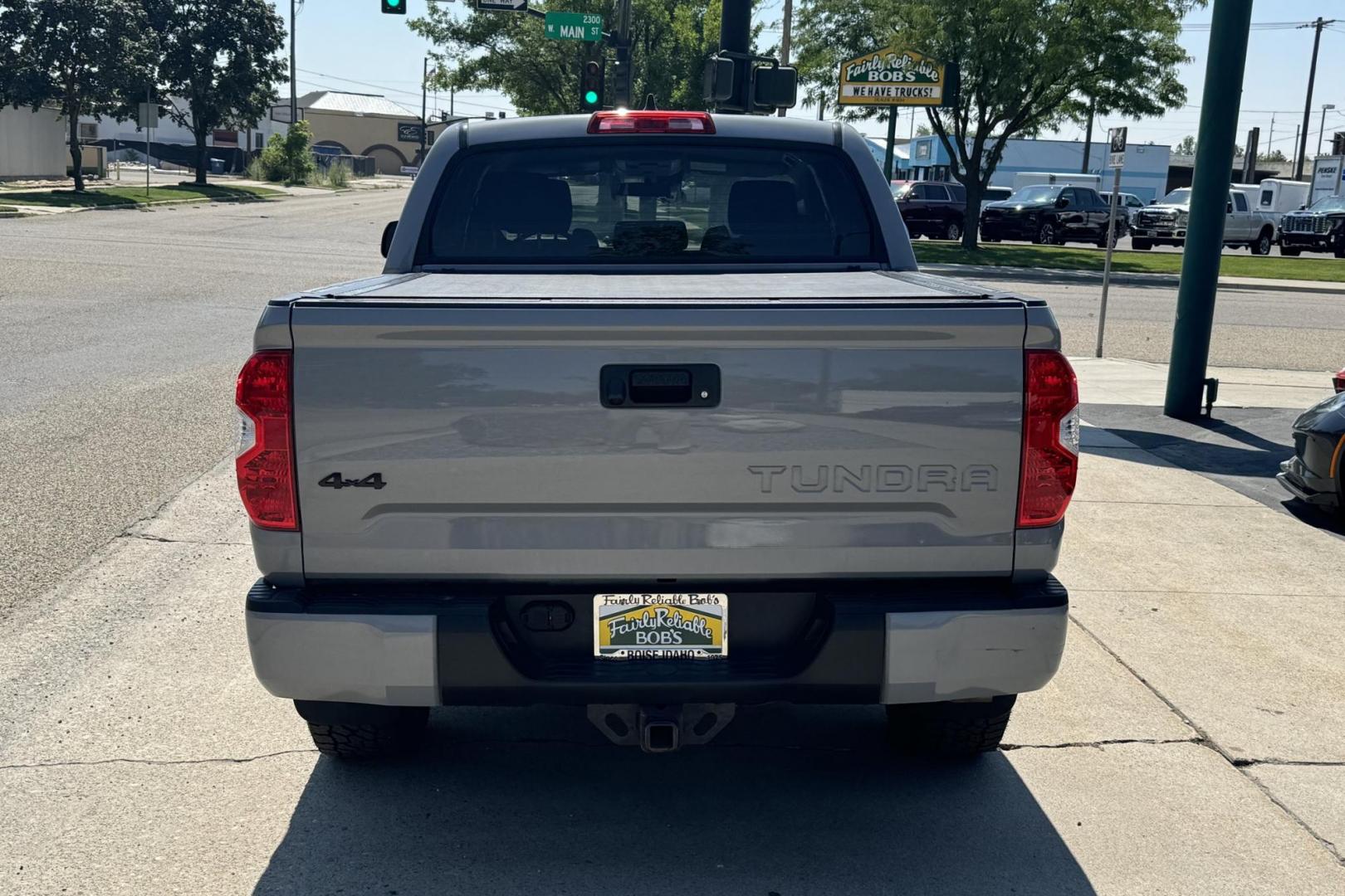 2021 Lunar Rock /Black Toyota Tundra SR5 (5TFDY5F18MX) with an V8 5.7 Liter engine, Automatic transmission, located at 2304 W. Main St., Boise, ID, 83702, (208) 342-7777, 43.622105, -116.218658 - Photo#2
