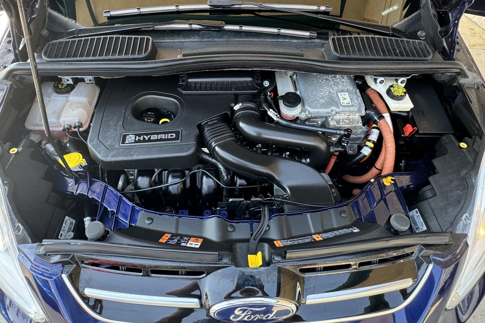 2016 Blue /Gray Ford C-Max Hybrid SE (1FADP5AU7GL) with an 4 Cyl 2.0 Liter Hybrid engine, Automatic transmission, located at 2304 W. Main St., Boise, ID, 83702, (208) 342-7777, 43.622105, -116.218658 - Photo#11