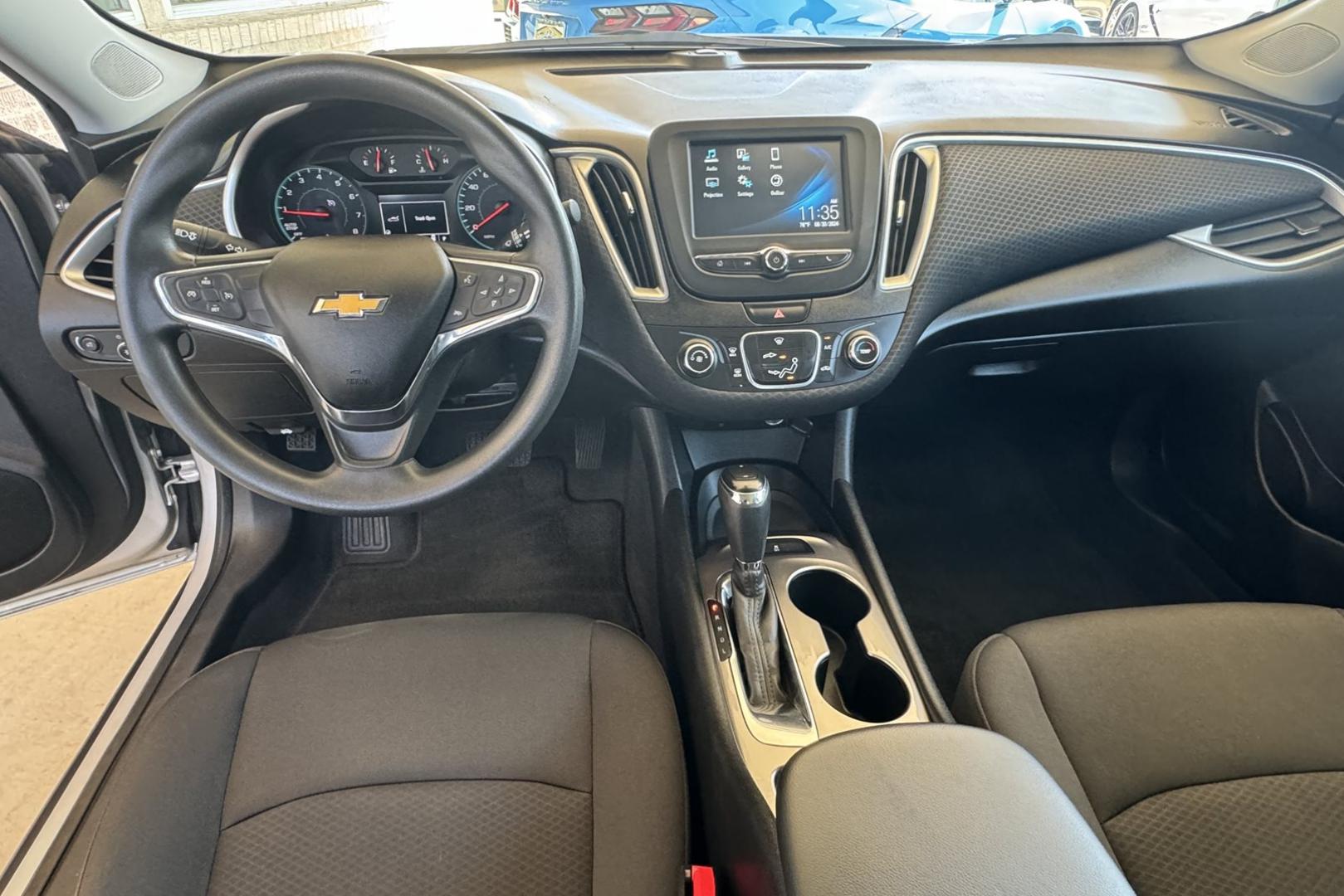 2018 Silver /Black CHEVROLET Malibu LS (1G1ZC5ST2JF) with an 4 Cyl 1.5 Liter Turbo engine, Automatic transmission, located at 2304 W. Main St., Boise, ID, 83702, (208) 342-7777, 43.622105, -116.218658 - New Tires! Great Fuel Economy! Clean Car! Tall Drivers Will Fit! - Photo#10