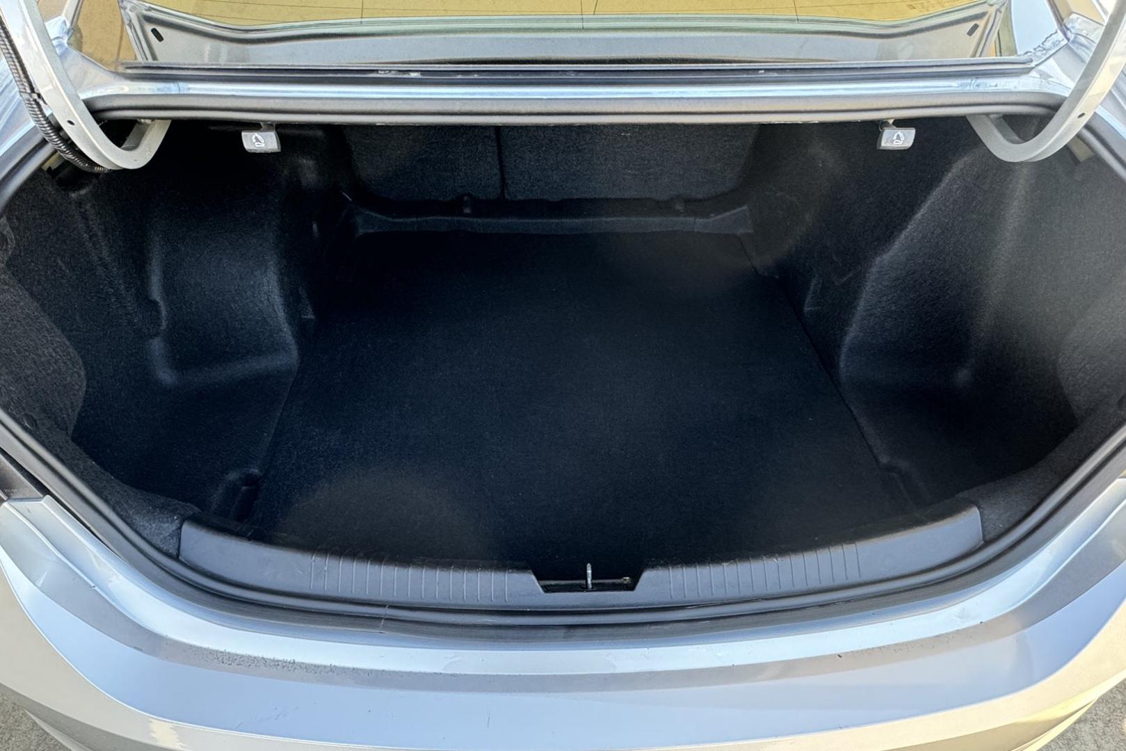 2018 Silver /Black CHEVROLET Malibu LS (1G1ZC5ST2JF) with an 4 Cyl 1.5 Liter Turbo engine, Automatic transmission, located at 2304 W. Main St., Boise, ID, 83702, (208) 342-7777, 43.622105, -116.218658 - New Tires! Great Fuel Economy! Clean Car! Tall Drivers Will Fit! - Photo#14