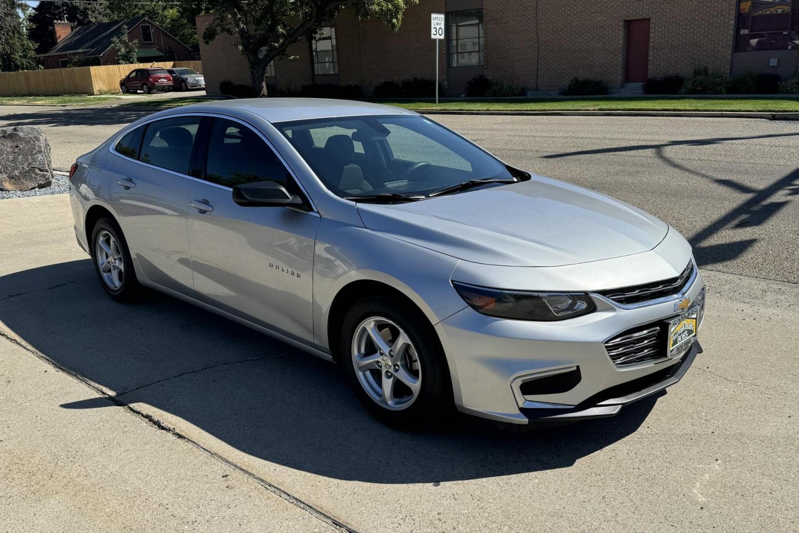 2018 Silver /Black CHEVROLET Malibu LS (1G1ZC5ST2JF) with an 4 Cyl 1.5 Liter Turbo engine, Automatic transmission, located at 2304 W. Main St., Boise, ID, 83702, (208) 342-7777, 43.622105, -116.218658 - New Tires! Great Fuel Economy! Clean Car! Tall Drivers Will Fit! - Photo#2