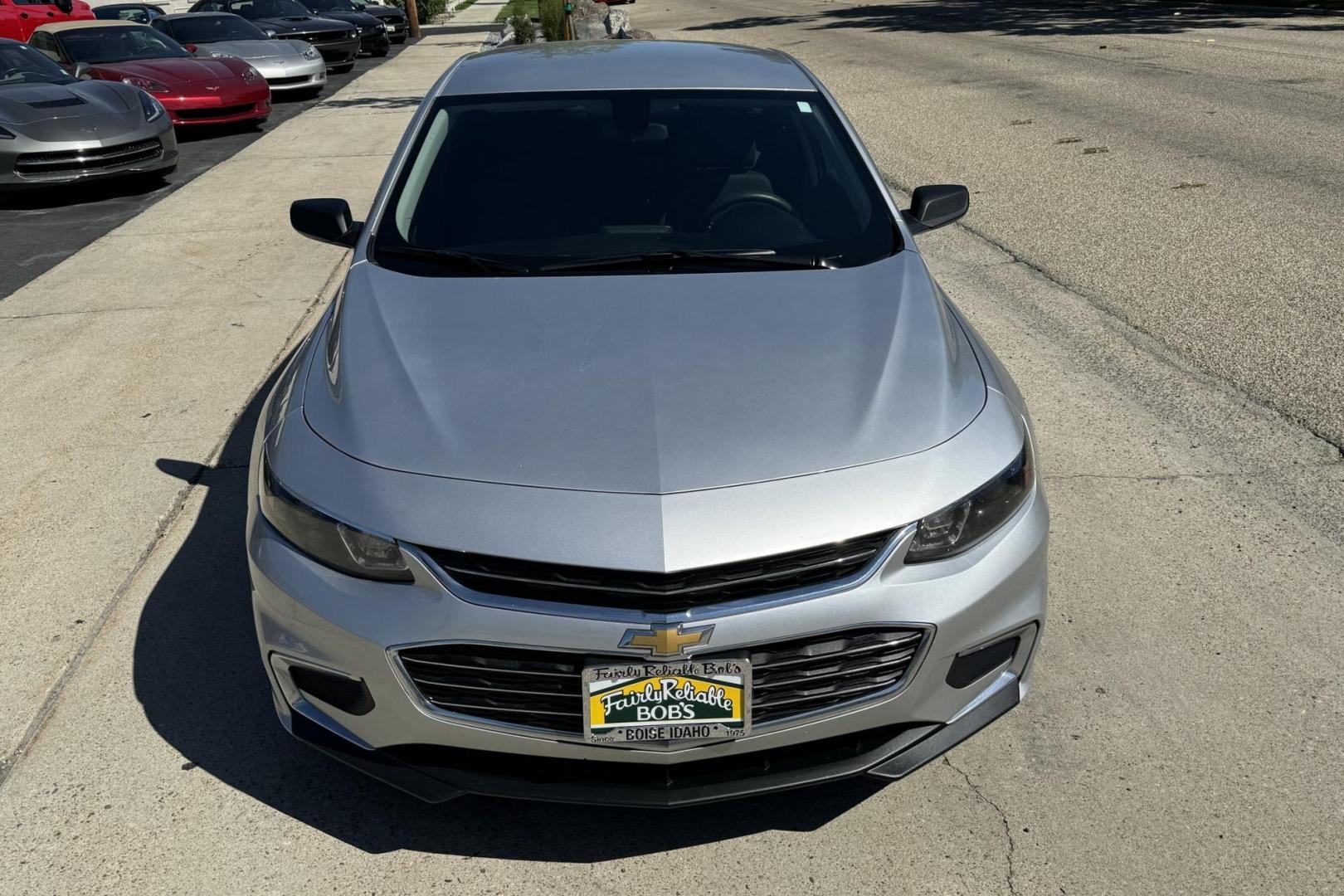 2018 Silver /Black CHEVROLET Malibu LS (1G1ZC5ST2JF) with an 4 Cyl 1.5 Liter Turbo engine, Automatic transmission, located at 2304 W. Main St., Boise, ID, 83702, (208) 342-7777, 43.622105, -116.218658 - New Tires! Great Fuel Economy! Clean Car! Tall Drivers Will Fit! - Photo#3