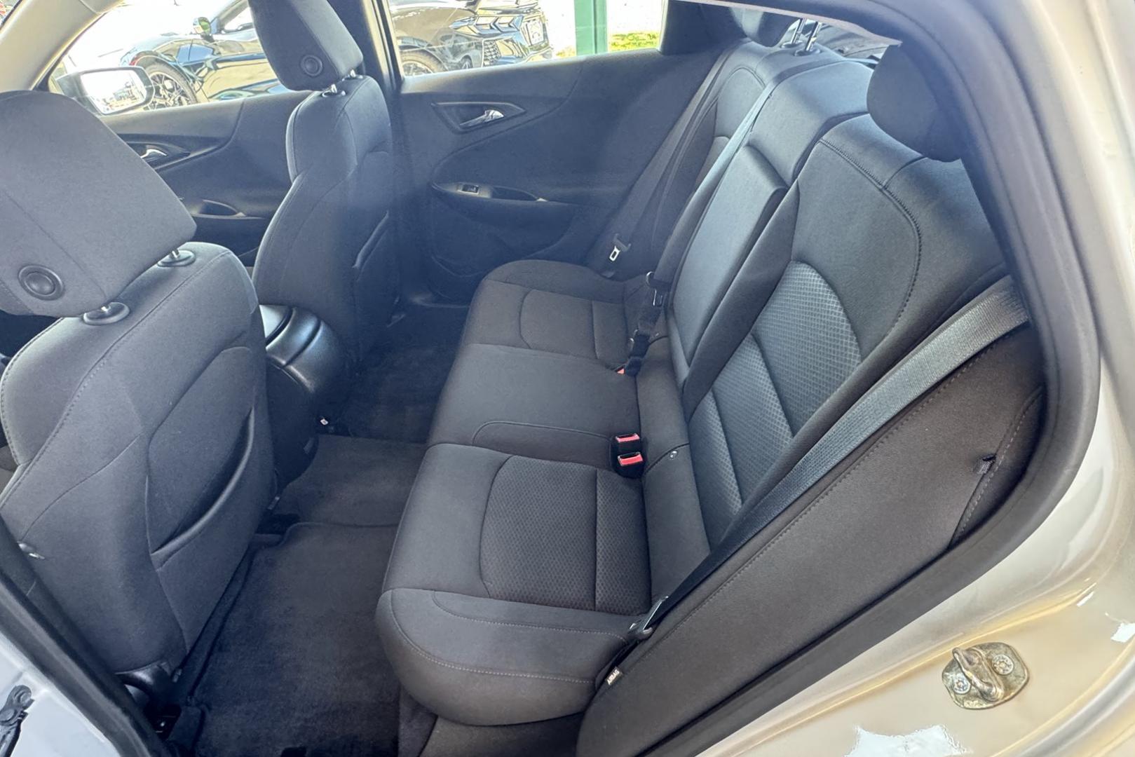2018 Silver /Black CHEVROLET Malibu LS (1G1ZC5ST2JF) with an 4 Cyl 1.5 Liter Turbo engine, Automatic transmission, located at 2304 W. Main St., Boise, ID, 83702, (208) 342-7777, 43.622105, -116.218658 - New Tires! Great Fuel Economy! Clean Car! Tall Drivers Will Fit! - Photo#9