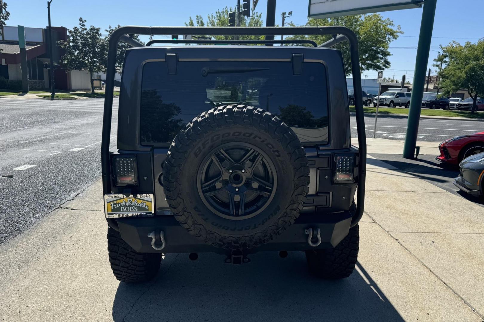 2017 Gray /Black Jeep Wrangler Unlimited Sport Sport (1C4BJWDG6HL) with an V6 3.6 Liter engine, 6 Speed Manual transmission, located at 2304 W. Main St., Boise, ID, 83702, (208) 342-7777, 43.622105, -116.218658 - Photo#2