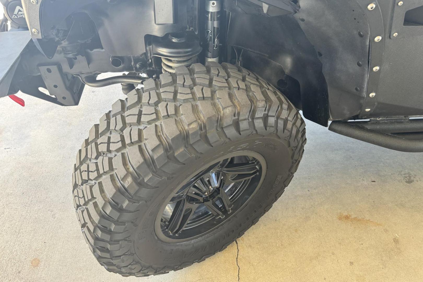 2017 Gray /Black Jeep Wrangler Unlimited Sport Sport (1C4BJWDG6HL) with an V6 3.6 Liter engine, 6 Speed Manual transmission, located at 2304 W. Main St., Boise, ID, 83702, (208) 342-7777, 43.622105, -116.218658 - Photo#5