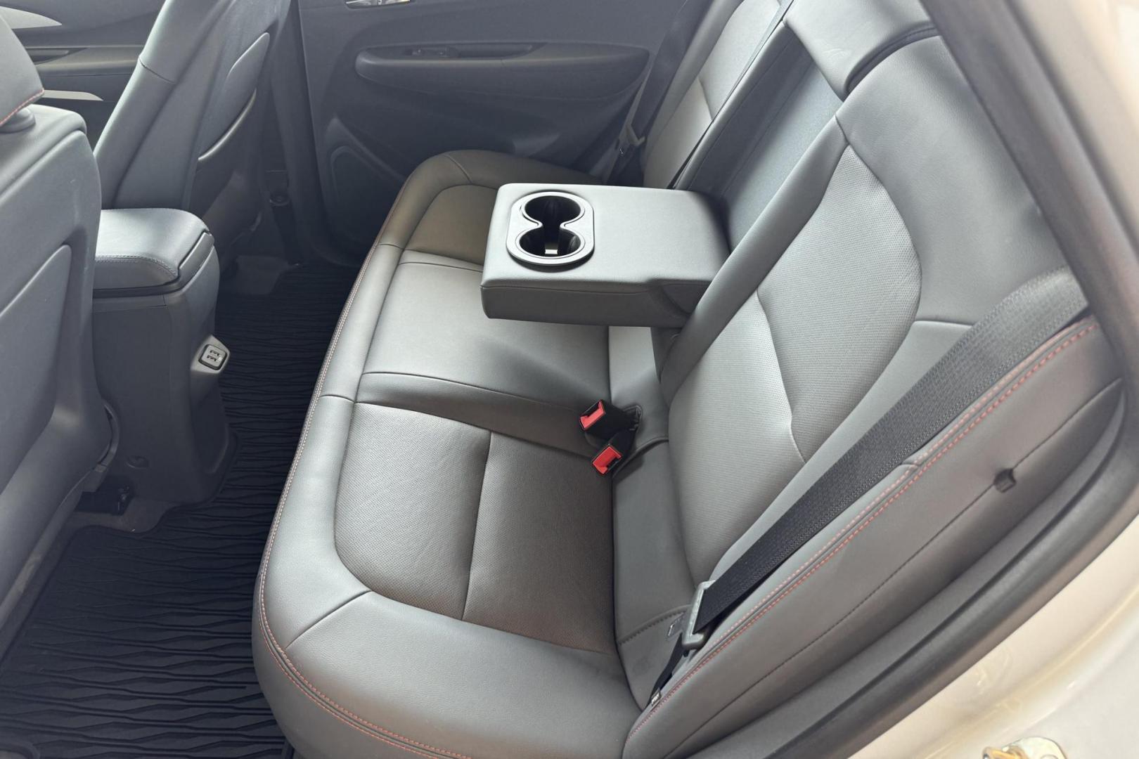 2018 Silver Ice Metallic /Dark Galvanized Gray Chevrolet Bolt Premier Premier (1G1FX6S06J4) with an 60 kWh engine, Automatic transmission, located at 2304 W. Main St., Boise, ID, 83702, (208) 342-7777, 43.622105, -116.218658 - Photo#13