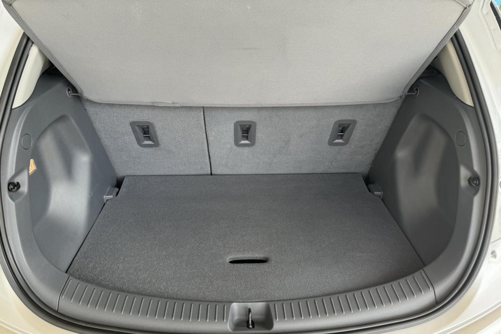 2018 Silver Ice Metallic /Dark Galvanized Gray Chevrolet Bolt Premier Premier (1G1FX6S06J4) with an 60 kWh engine, Automatic transmission, located at 2304 W. Main St., Boise, ID, 83702, (208) 342-7777, 43.622105, -116.218658 - Photo#19