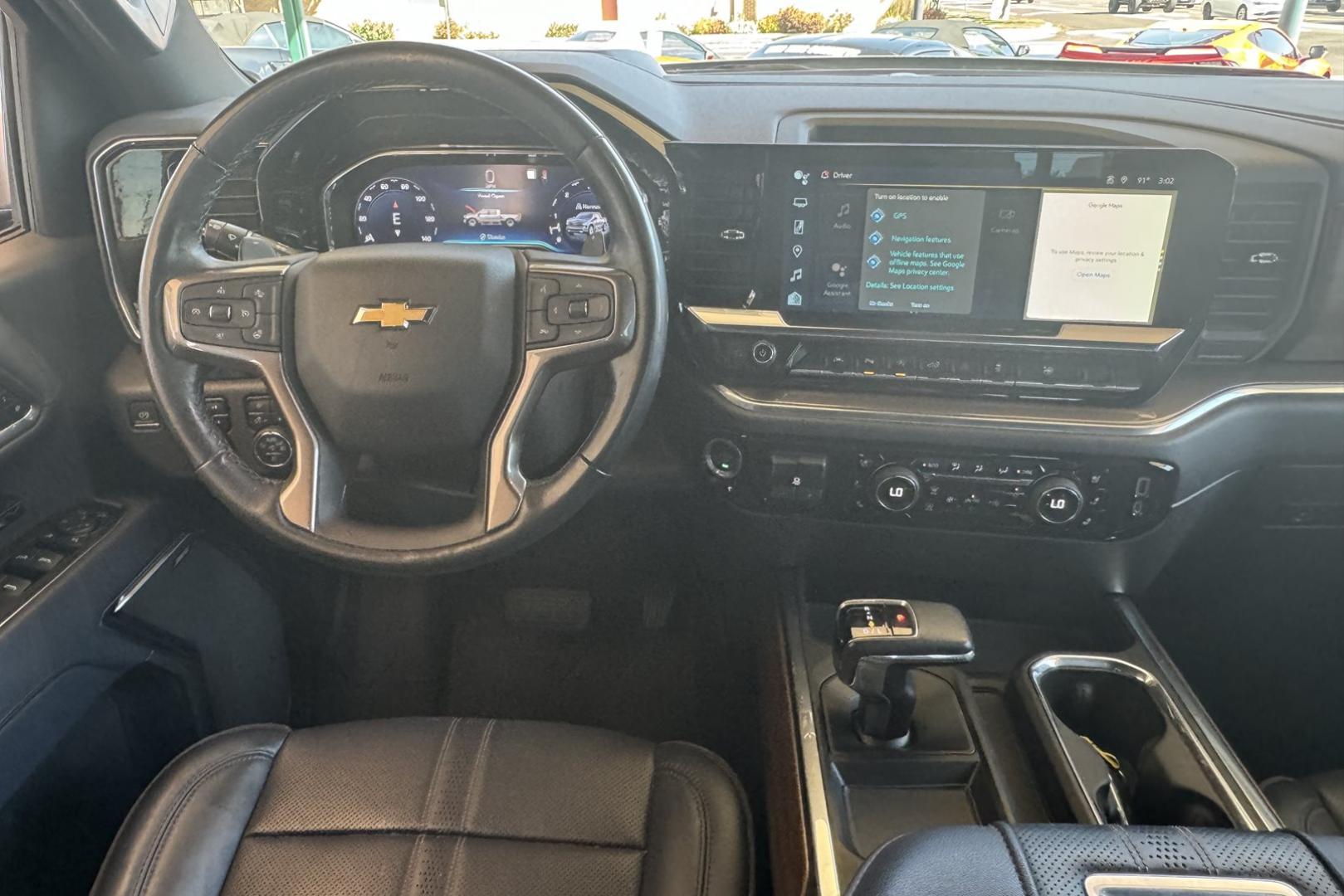 2022 Iridescent Pearl Tricoat /Jet Black/Nightshift Blue Chevrolet Silverado 1500 High Country High Country (3GCUDJEL6NG) with an V8 6.2 Liter engine, Automatic 10 Speed transmission, located at 2304 W. Main St., Boise, ID, 83702, (208) 342-7777, 43.622105, -116.218658 - One Owner Idaho Truck! - Photo#18
