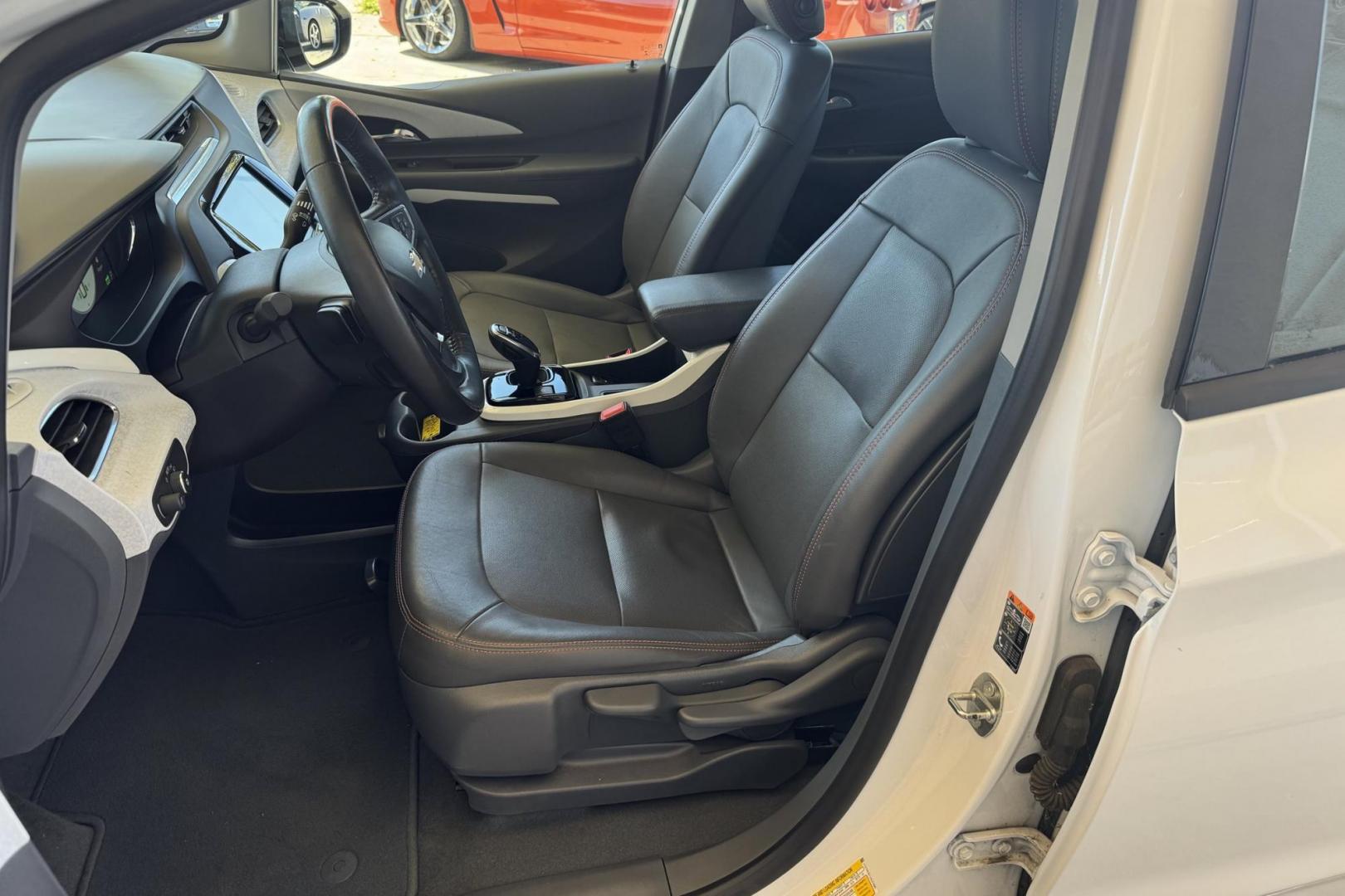 2018 Summit White /Dark Galvanized Gray Chevrolet Bolt Premier Premier (1G1FX6S07J4) with an 60 kWh engine, Automatic transmission, located at 2304 W. Main St., Boise, ID, 83702, (208) 342-7777, 43.622105, -116.218658 - New Tires! Highly Optioned! - Photo#10