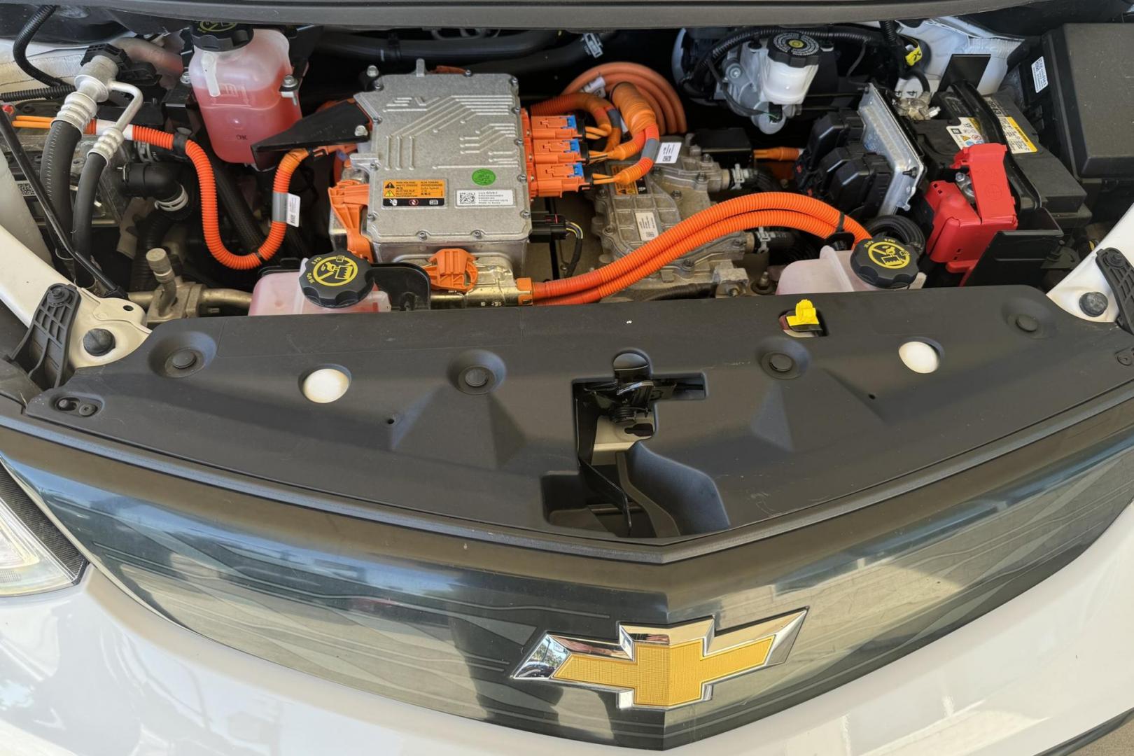 2018 Summit White /Dark Galvanized Gray Chevrolet Bolt Premier Premier (1G1FX6S07J4) with an 60 kWh engine, Automatic transmission, located at 2304 W. Main St., Boise, ID, 83702, (208) 342-7777, 43.622105, -116.218658 - New Tires! Highly Optioned! - Photo#12