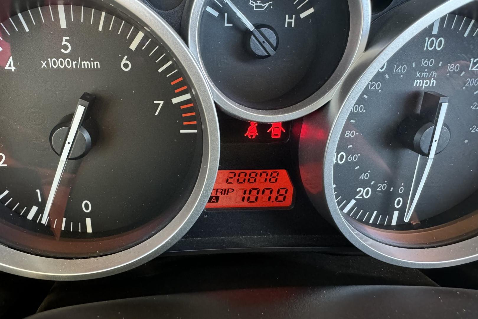 2006 Black /Black Mazda Miata MX-5 Sport (JM1NC25F660) with an 4 Cyl 2.0 Liter engine, 6 Speed Manual transmission, located at 2304 W. Main St., Boise, ID, 83702, (208) 342-7777, 43.622105, -116.218658 - Photo#7