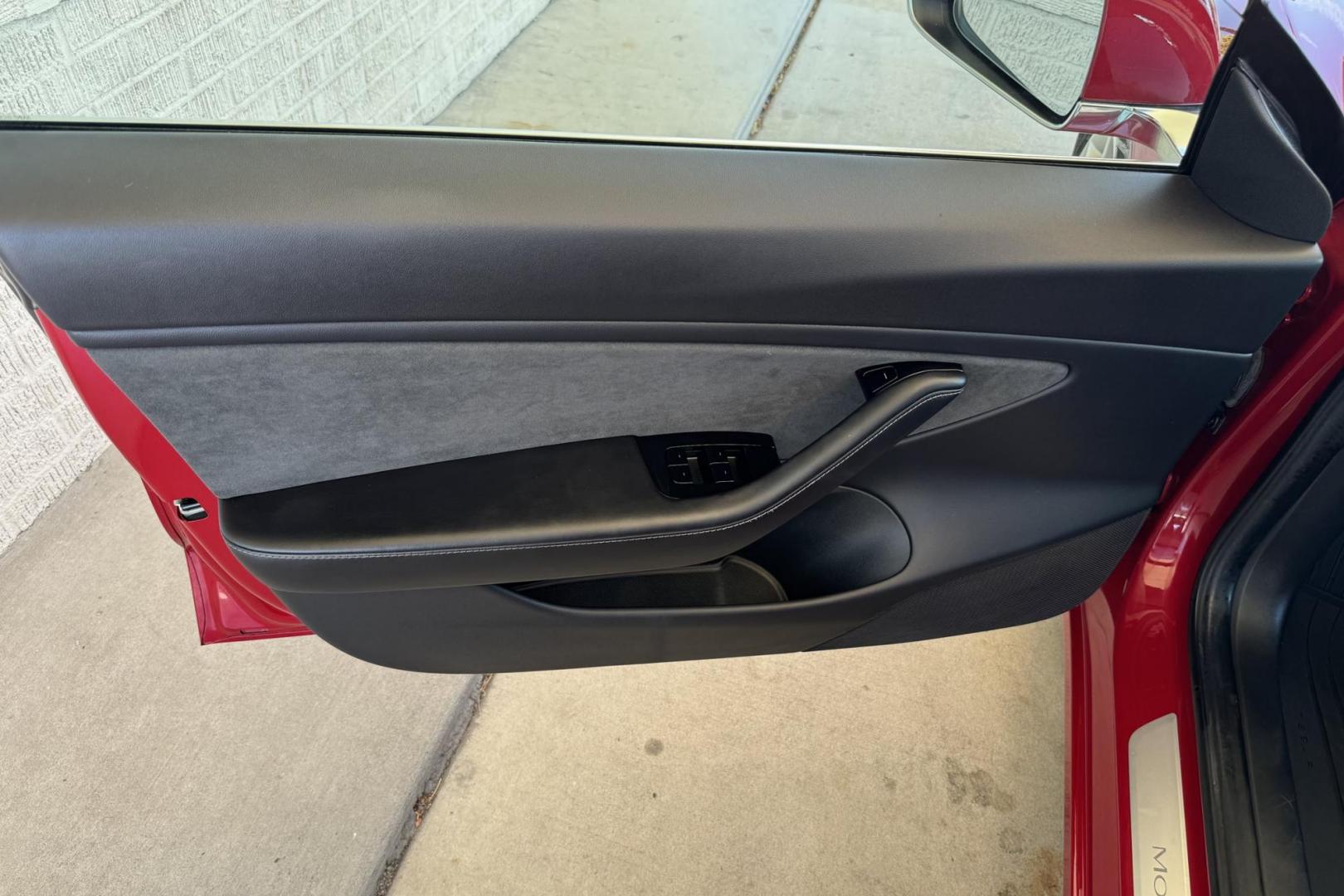2018 Red Muti-Coat /Black Tesla Model 3 LR (5YJ3E1EA9JF) with an 75 kWh engine, Automatic transmission, located at 2304 W. Main St., Boise, ID, 83702, (208) 342-7777, 43.622105, -116.218658 - Photo#5