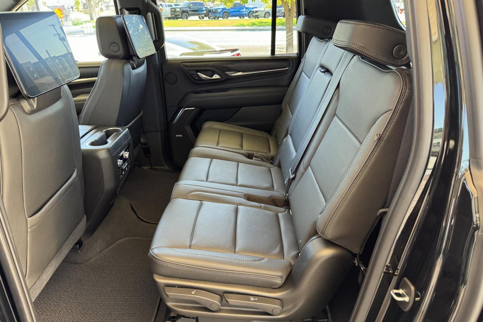 2021 Onyx Black /Jet Black GMC Yukon XL Denali (1GKS2JKL6MR) with an V8 6.2 Liter engine, Automatic 10 Speed transmission, located at 2304 W. Main St., Boise, ID, 83702, (208) 342-7777, 43.622105, -116.218658 - Highly Optioned And Extremely Clean Yukon XL Denali! - Photo#26