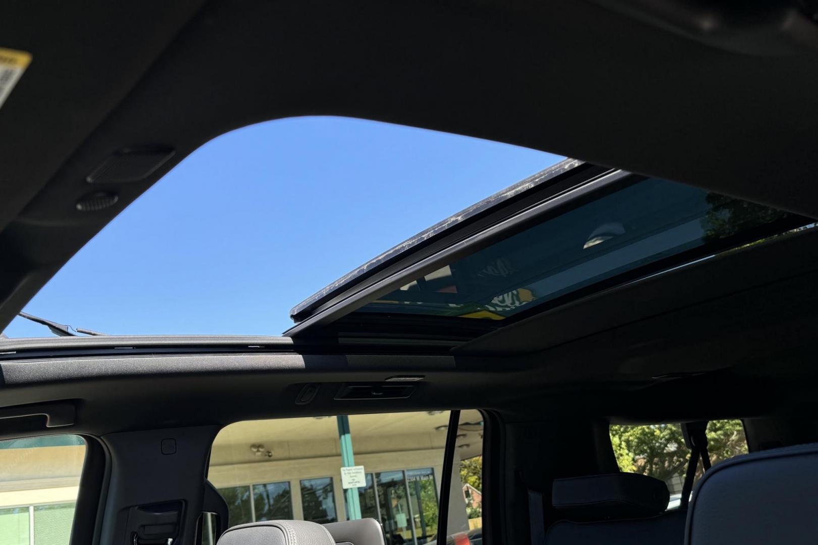 2021 Onyx Black /Jet Black GMC Yukon XL Denali (1GKS2JKL6MR) with an V8 6.2 Liter engine, Automatic 10 Speed transmission, located at 2304 W. Main St., Boise, ID, 83702, (208) 342-7777, 43.622105, -116.218658 - Highly Optioned And Extremely Clean Yukon XL Denali! - Photo#3