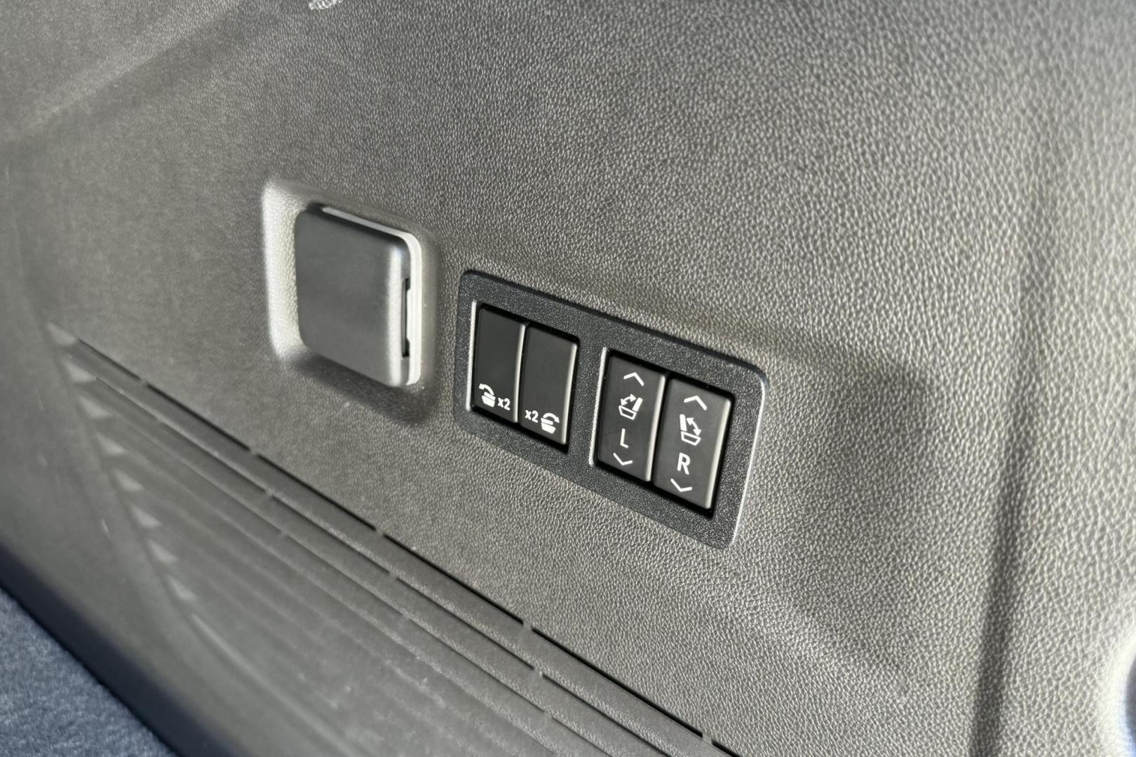 2021 Onyx Black /Jet Black GMC Yukon XL Denali (1GKS2JKL6MR) with an V8 6.2 Liter engine, Automatic 10 Speed transmission, located at 2304 W. Main St., Boise, ID, 83702, (208) 342-7777, 43.622105, -116.218658 - Highly Optioned And Extremely Clean Yukon XL Denali! - Photo#36
