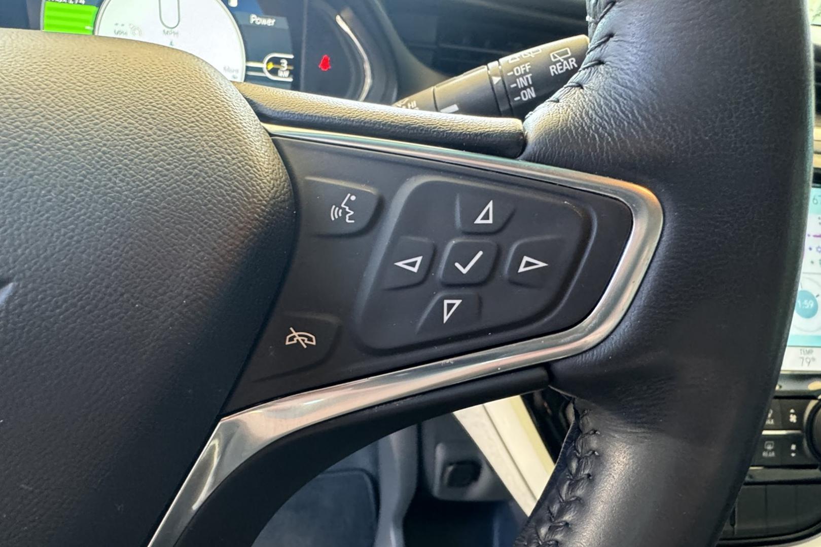2018 Silver Ice Metallic /Dark Galvanized Gray Chevrolet Bolt Premier Premier (1G1FX6S07J4) with an 60 kWh engine, Automatic transmission, located at 2304 W. Main St., Boise, ID, 83702, (208) 342-7777, 43.622105, -116.218658 - Remaining Factory Battery Warranty Until July of 2032 or 121,200 Miles! - Photo#16