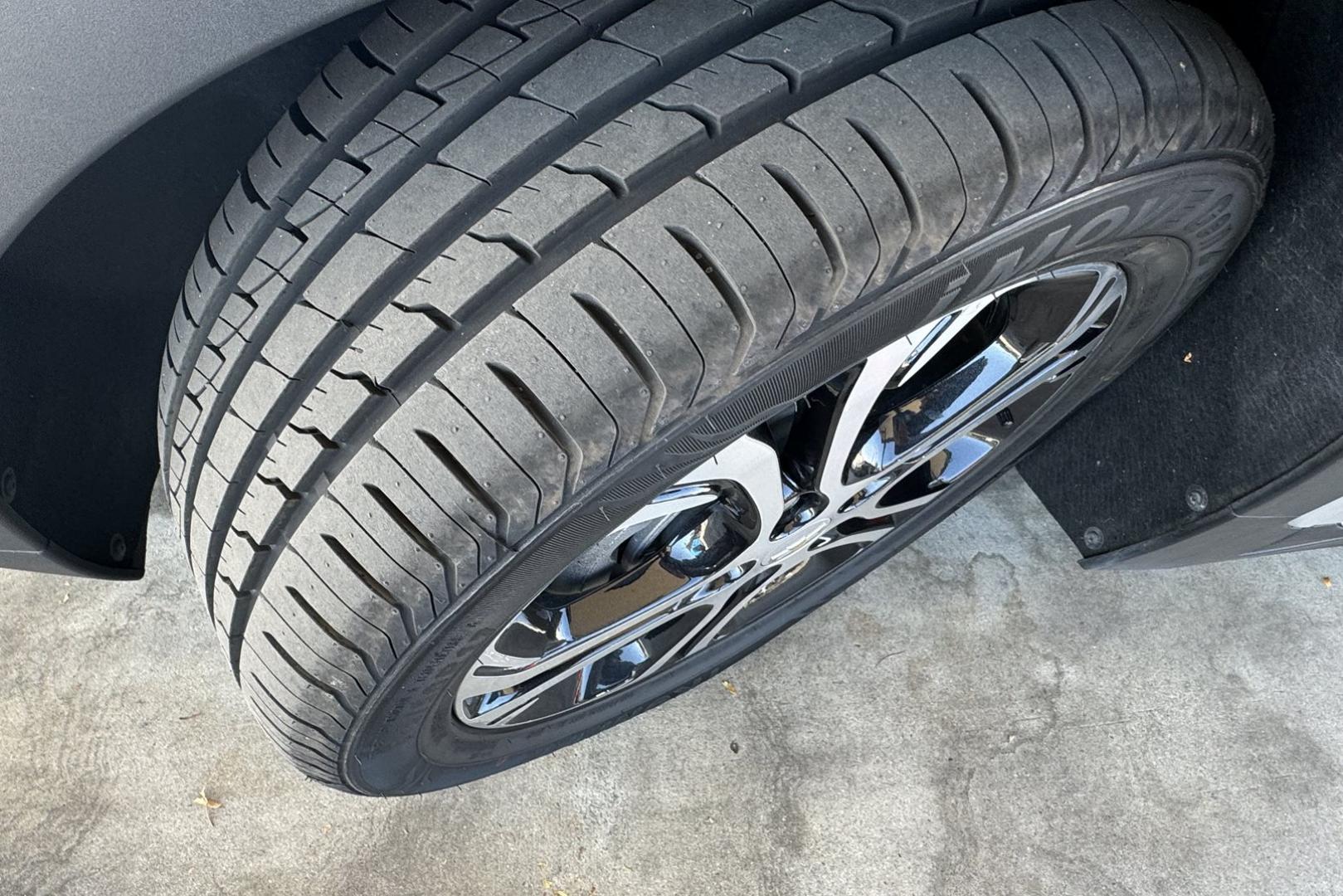 2018 Silver Ice Metallic /Dark Galvanized Gray Chevrolet Bolt Premier Premier (1G1FX6S07J4) with an 60 kWh engine, Automatic transmission, located at 2304 W. Main St., Boise, ID, 83702, (208) 342-7777, 43.622105, -116.218658 - Remaining Factory Battery Warranty Until July of 2032 or 121,200 Miles! - Photo#15
