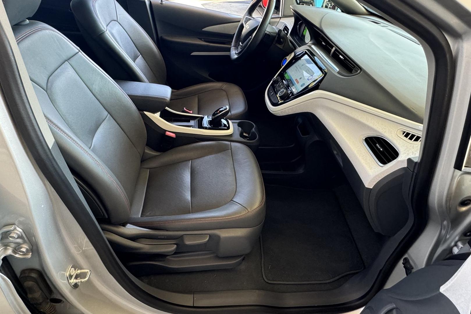 2018 Silver Ice Metallic /Dark Galvanized Gray Chevrolet Bolt Premier Premier (1G1FX6S07J4) with an 60 kWh engine, Automatic transmission, located at 2304 W. Main St., Boise, ID, 83702, (208) 342-7777, 43.622105, -116.218658 - Remaining Factory Battery Warranty Until July of 2032 or 121,200 Miles! - Photo#18