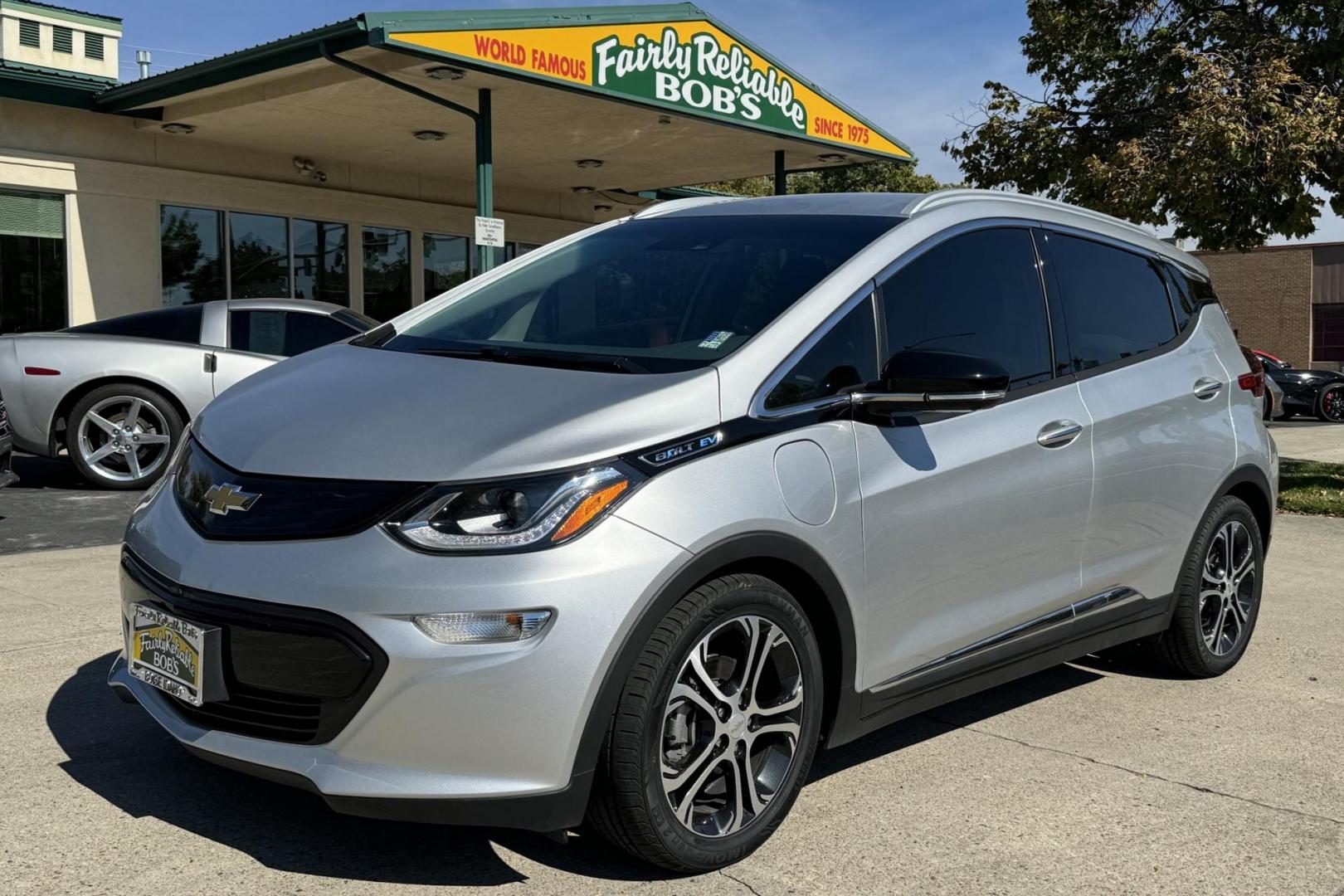 2018 Silver Ice Metallic /Dark Galvanized Gray Chevrolet Bolt Premier Premier (1G1FX6S07J4) with an 60 kWh engine, Automatic transmission, located at 2304 W. Main St., Boise, ID, 83702, (208) 342-7777, 43.622105, -116.218658 - Remaining Factory Battery Warranty Until July of 2032 or 121,200 Miles! - Photo#0