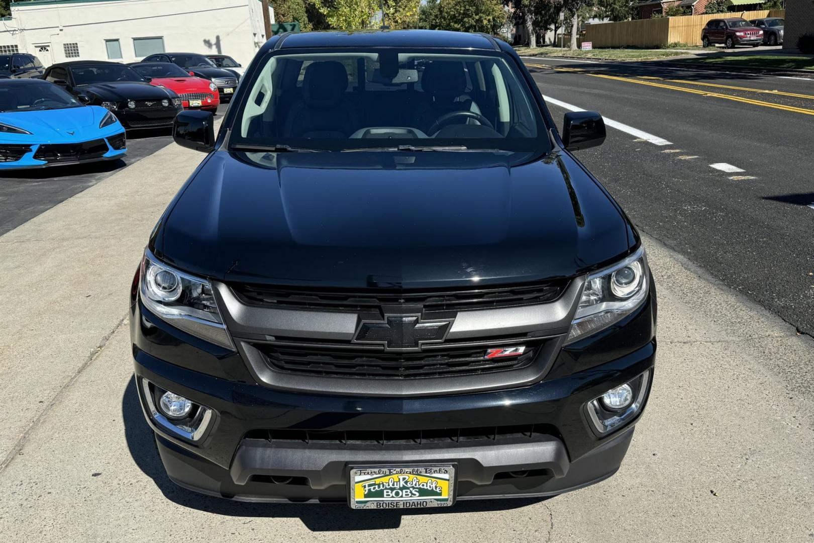 2018 Black /Black Chevrolet Colorado Crew Cab Z71 (1GCGTDEN3H1) with an V6 3.6 Liter engine, Automatic 8 Speed transmission, located at 2304 W. Main St., Boise, ID, 83702, (208) 342-7777, 43.622105, -116.218658 - Clean V6 Colorado! - Photo#3