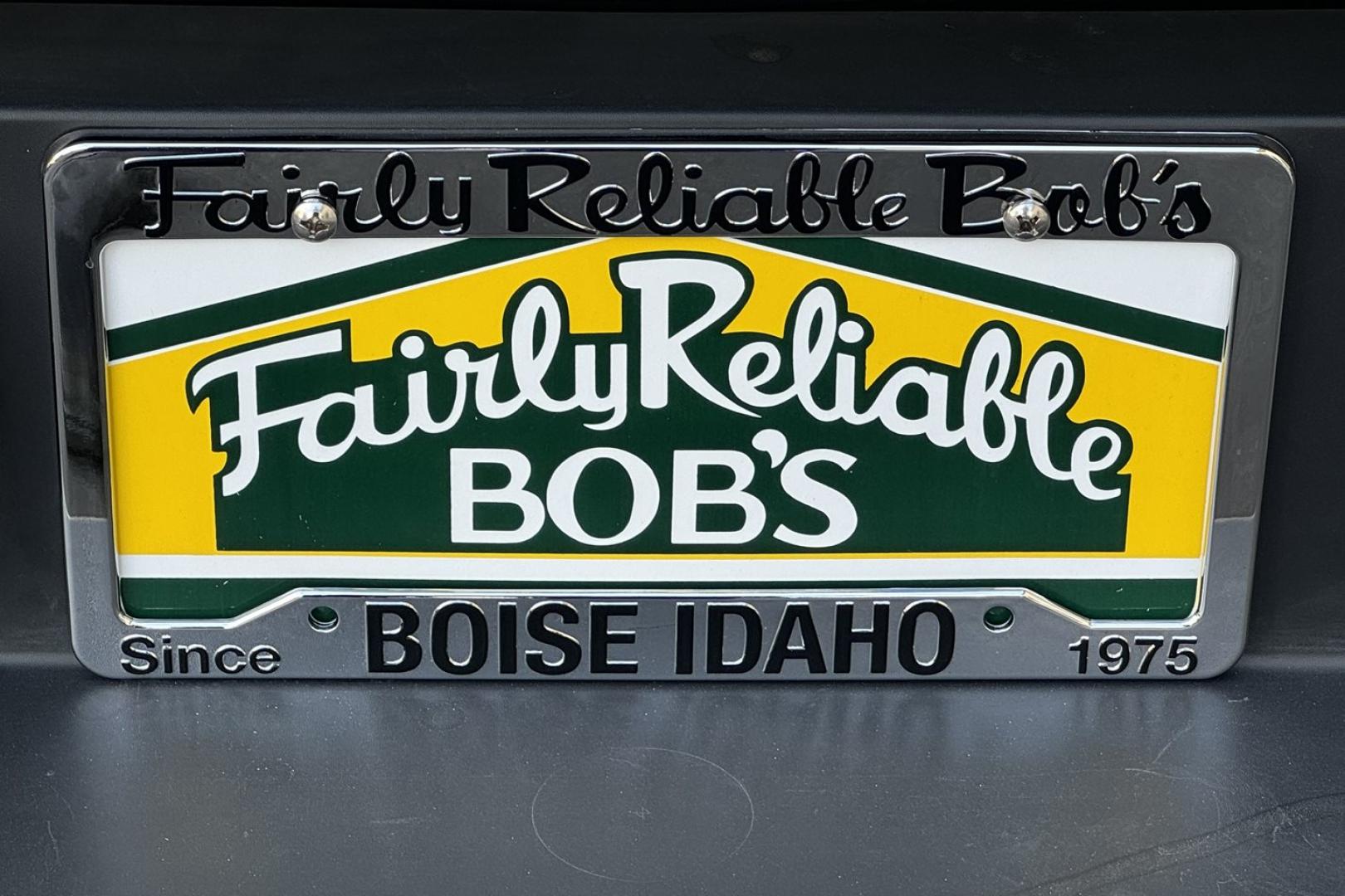 2023 White /Black Jeep Gladiator Overland (1C6HJTFG9PL) with an V6 3.6 Liter engine, Automatic 8 Speed transmission, located at 2304 W. Main St., Boise, ID, 83702, (208) 342-7777, 43.622105, -116.218658 - Remaining Factory Warranty! Must Drive To Appreciate! - Photo#22