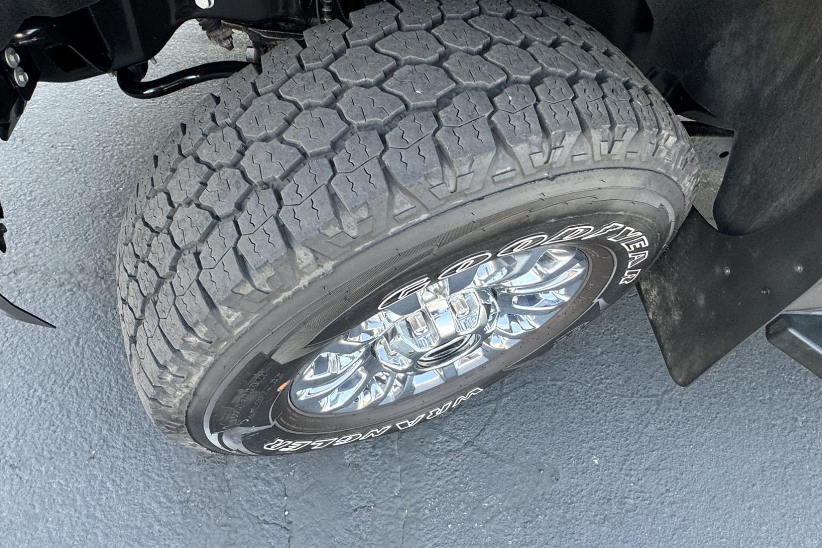 2022 Stone Gray Metallic /Black Ford F-350 Super Duty Crew Cab Lariat (1FT8W3BT3NE) with an V8 6.7 Liter Turbo Diesel engine, Automatic 10 Speed transmission, located at 2304 W. Main St., Boise, ID, 83702, (208) 342-7777, 43.622105, -116.218658 - One Owner USA Diesel Powered Ford! - Photo#15