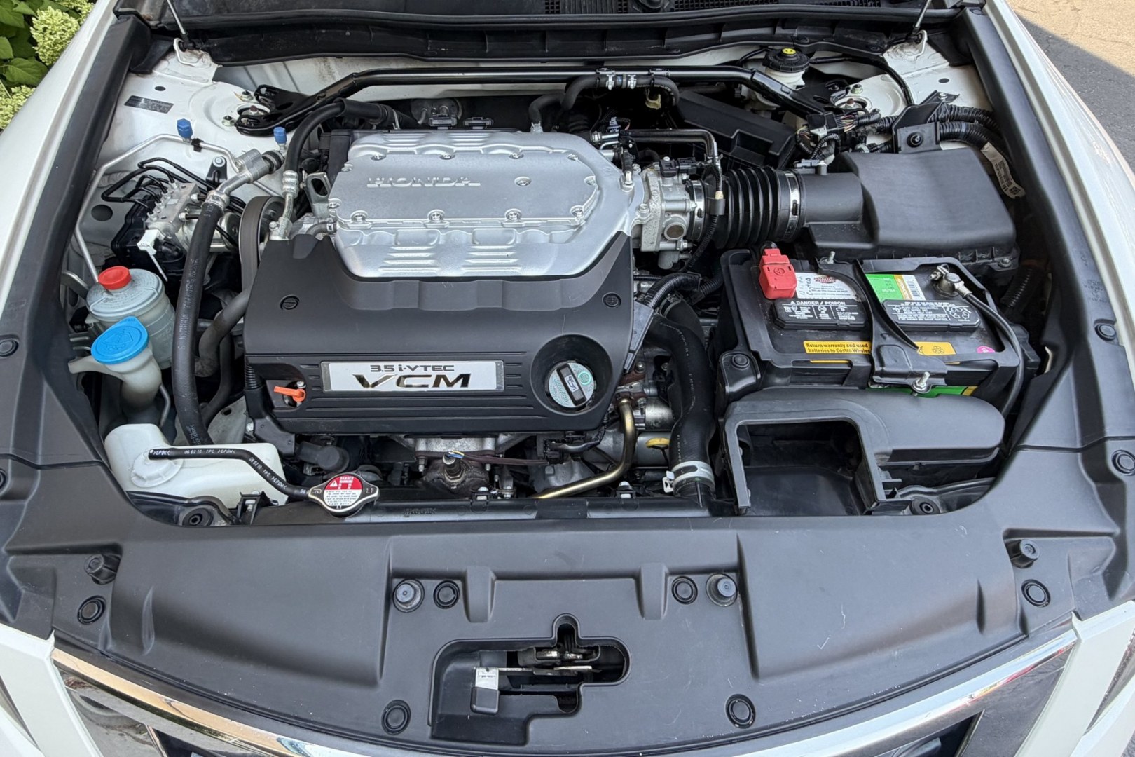 2010 White Diamond Pearl /Tan Honda Accord EX (1HGCP3F75AA) with an V6 3.5 Liter engine, Automatic transmission, located at 2304 W. Main St., Boise, ID, 83702, (208) 342-7777, 43.622105, -116.218658 - Backup Camera! Hard To Find! Upgraded Audio Visual System!- Photo#16