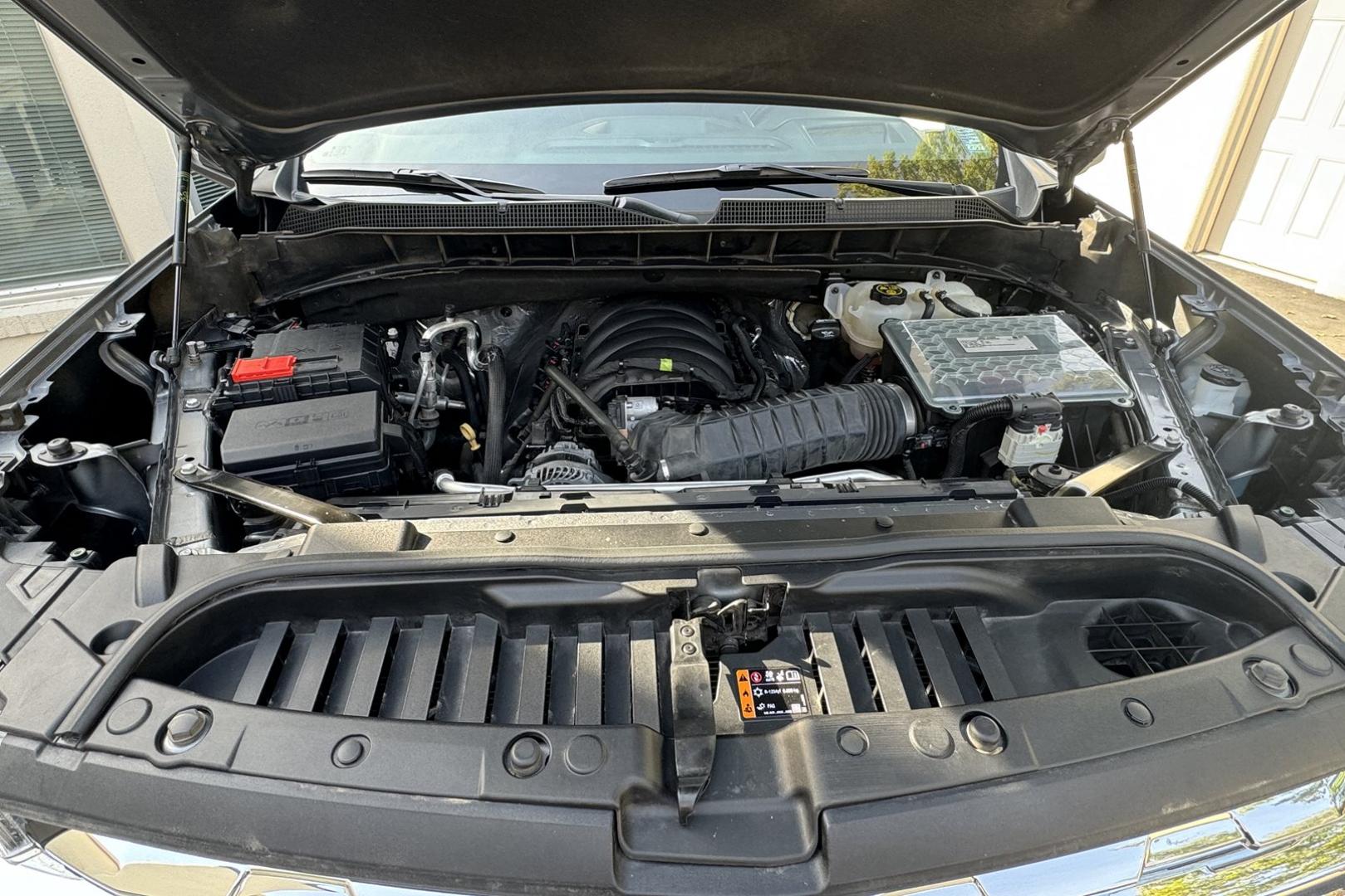 2021 Satin Steel Metallic /Jet Black Chevrolet Silverado 1500 Crew Cab LTZ (1GCUYGED5MZ) with an V8 5.3 Liter engine, Automatic 8 Speed transmission, located at 2304 W. Main St., Boise, ID, 83702, (208) 342-7777, 43.622105, -116.218658 - Clean And Highly Optioned LTZ! - Photo#18