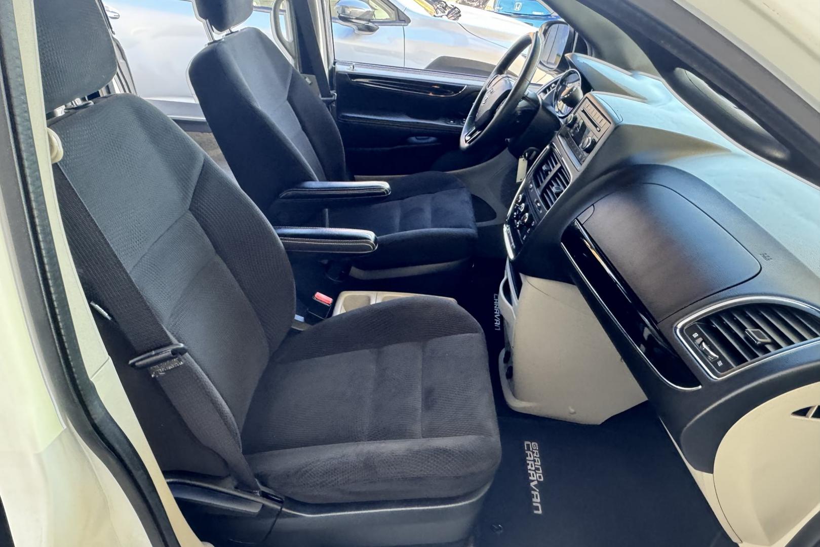 2016 White /Black Dodge Grand Caravan SE Plus (2C4RDGBG6GR) with an V6 3.6 Liter engine, Automatic transmission, located at 2304 W. Main St., Boise, ID, 83702, (208) 342-7777, 43.622105, -116.218658 - Stow And Go Seating! 7 Passenger - Photo#16