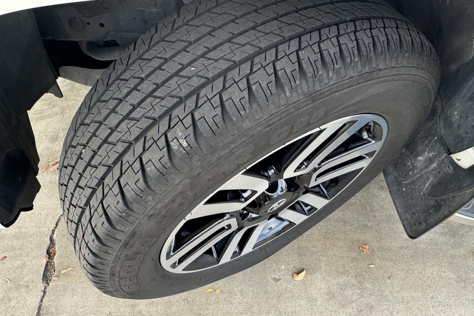 2022 Blizzard Pearl /Black Toyota 4Runner Limited (JTEKU5JR1N6) , Automatic transmission, located at 2304 W. Main St., Boise, ID, 83702, (208) 342-7777, 43.622105, -116.218658 - Photo#17