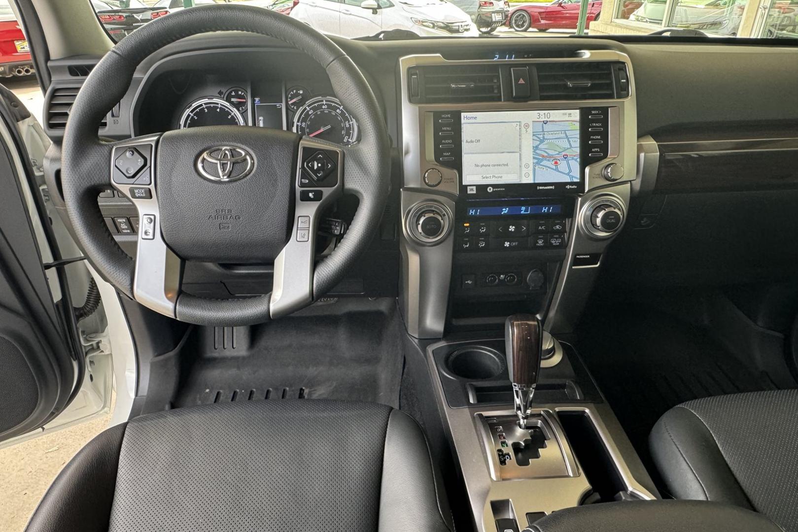 2022 Blizzard Pearl /Black Toyota 4Runner Limited (JTEKU5JR1N6) , Automatic transmission, located at 2304 W. Main St., Boise, ID, 83702, (208) 342-7777, 43.622105, -116.218658 - Photo#9