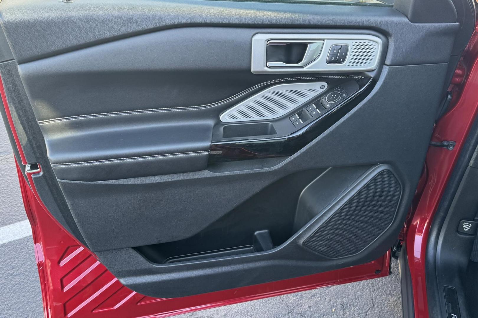 2022 Rapid Red /Black Ford Explorer ST (1FM5K8GC5NG) with an V6 3.0 Liter Twin Turbo engine, Automatic 10 Speed transmission, located at 2304 W. Main St., Boise, ID, 83702, (208) 342-7777, 43.622105, -116.218658 - 7 Passenger And A Blast To Drive! - Photo#8