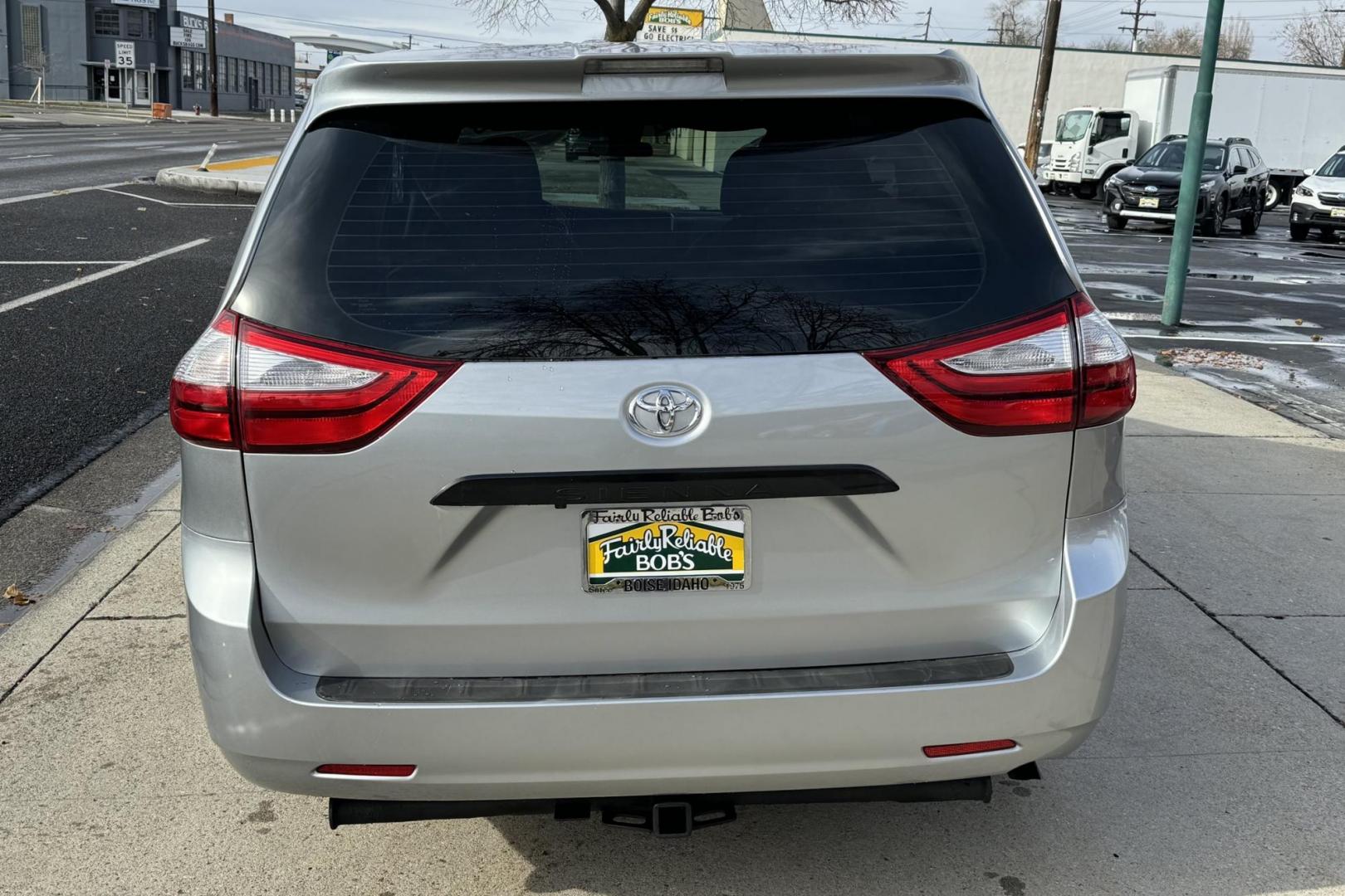 2018 Shimmering Silver /Gray Toyota Sienna L (5TDZZ3DC8JS) with an V6 3.5 Liter engine, Automatic 8 Speed transmission, located at 2304 W. Main St., Boise, ID, 83702, (208) 342-7777, 43.622105, -116.218658 - 4 Captains Chairs! 7 Passenger! Dual Sliding Doors! - Photo#1