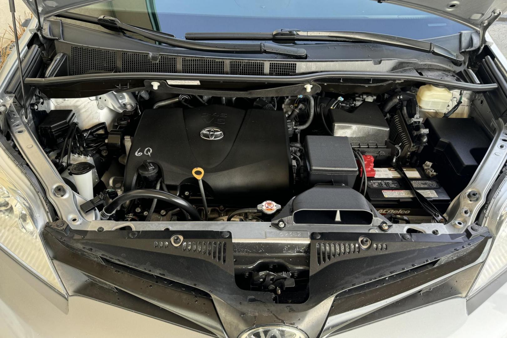 2018 Shimmering Silver /Gray Toyota Sienna L (5TDZZ3DC8JS) with an V6 3.5 Liter engine, Automatic 8 Speed transmission, located at 2304 W. Main St., Boise, ID, 83702, (208) 342-7777, 43.622105, -116.218658 - 4 Captains Chairs! 7 Passenger! Dual Sliding Doors! - Photo#12