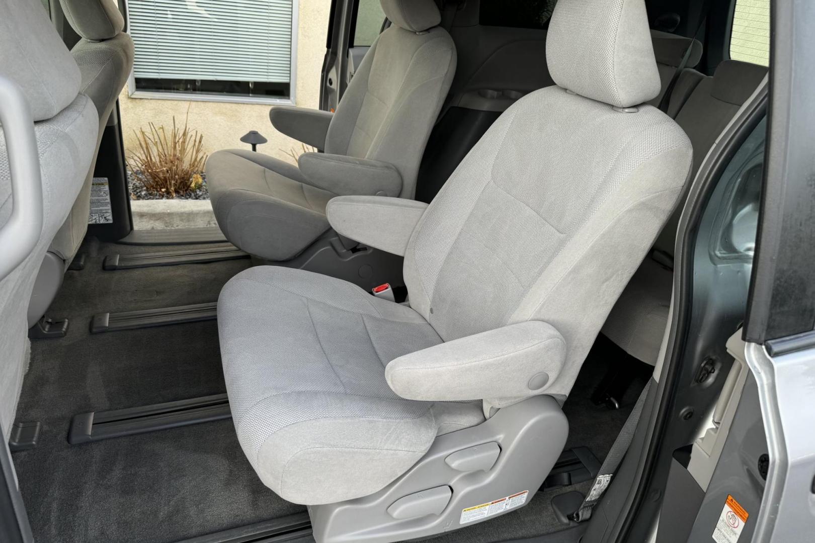 2018 Shimmering Silver /Gray Toyota Sienna L (5TDZZ3DC8JS) with an V6 3.5 Liter engine, Automatic 8 Speed transmission, located at 2304 W. Main St., Boise, ID, 83702, (208) 342-7777, 43.622105, -116.218658 - 4 Captains Chairs! 7 Passenger! Dual Sliding Doors! - Photo#8