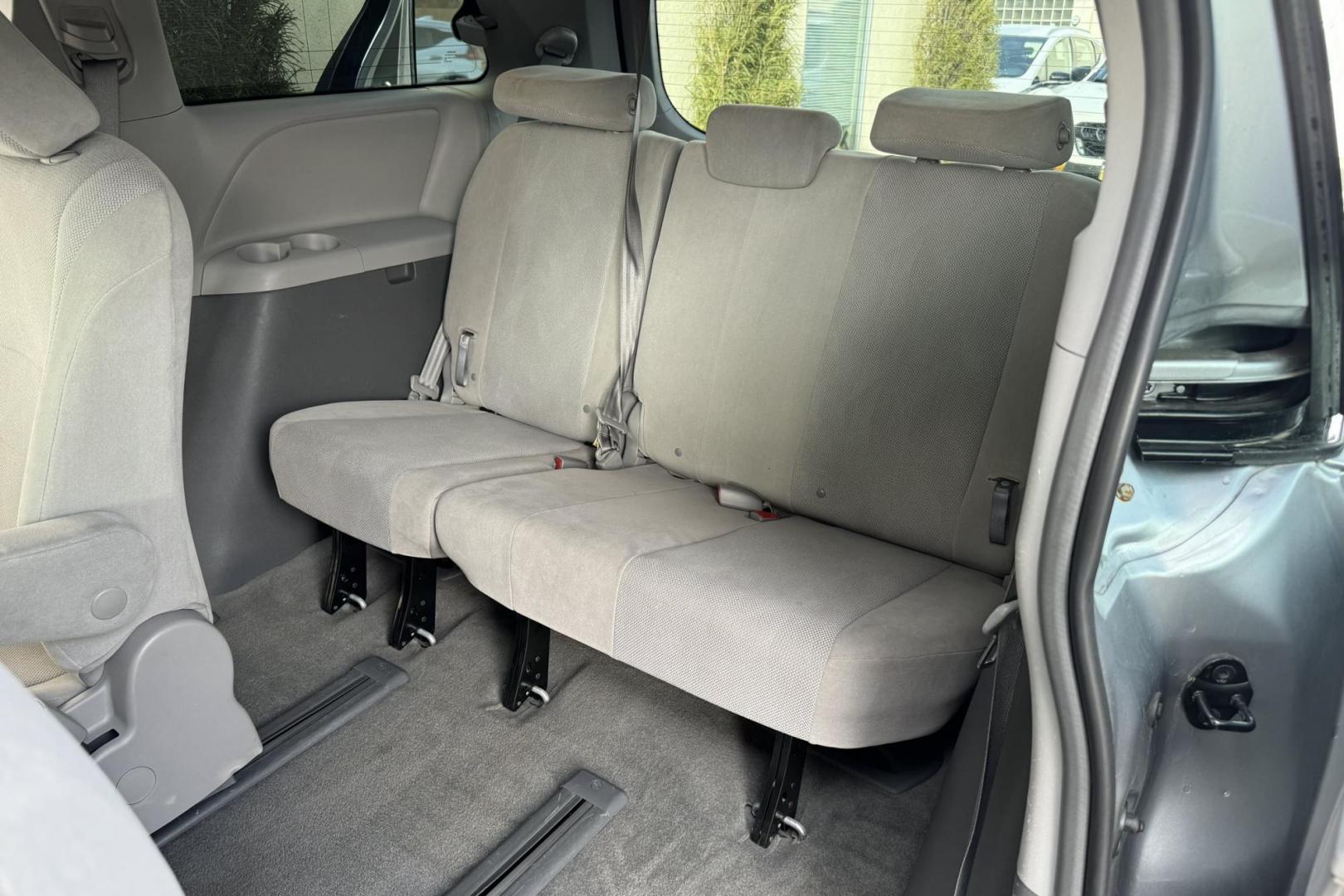 2018 Shimmering Silver /Gray Toyota Sienna L (5TDZZ3DC8JS) with an V6 3.5 Liter engine, Automatic 8 Speed transmission, located at 2304 W. Main St., Boise, ID, 83702, (208) 342-7777, 43.622105, -116.218658 - 4 Captains Chairs! 7 Passenger! Dual Sliding Doors! - Photo#9