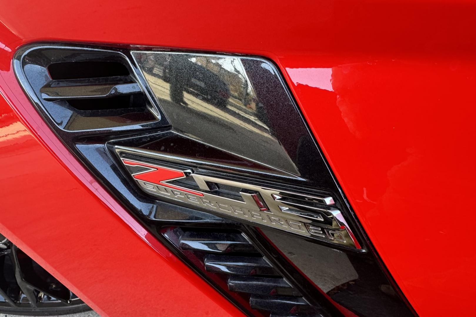 2015 Torch Red /Adrenaline Red Chevrolet Corvette Stingray 3LZ (1G1YU2D66F5) with an V8 6.2 Liter Supercharged engine, Automatic 8 Speed transmission, located at 2304 W. Main St., Boise, ID, 83702, (208) 342-7777, 43.622105, -116.218658 - Z07 Package With Carbon Ceramic Brakes! - Photo#10