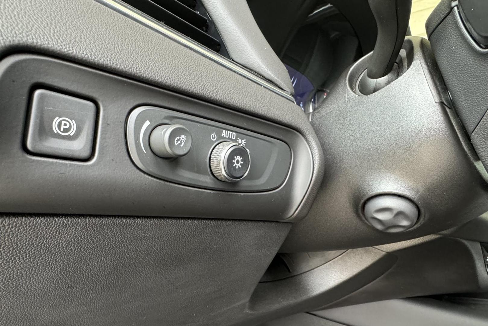 2021 Satin Steel Metallic /Ebony Leather Buick Enlcave Avenir (5GAEVCKW6MJ) with an V6 3.6 Liter engine, Automatic 9 Speed transmission, located at 2304 W. Main St., Boise, ID, 83702, (208) 342-7777, 43.622105, -116.218658 - Clean One Owner Idaho SUV! Highly Optioned And Loaded With Safety Features! - Photo#13