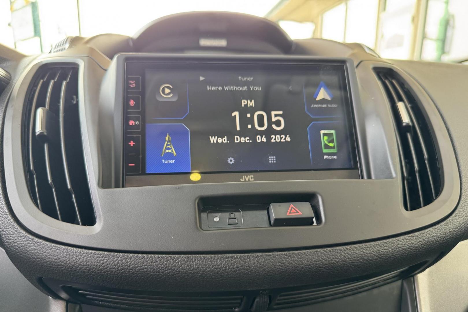 2016 Kona Blue /Gray Ford C-Max Hybrid SE (1FADP5AU5GL) with an 4 Cyl 2.0 Liter Hybrid engine, Automatic transmission, located at 2304 W. Main St., Boise, ID, 83702, (208) 342-7777, 43.622105, -116.218658 - New Tires! Great Fuel Economy! Upgraded To Apple Car Play/Android Auto! - Photo#10