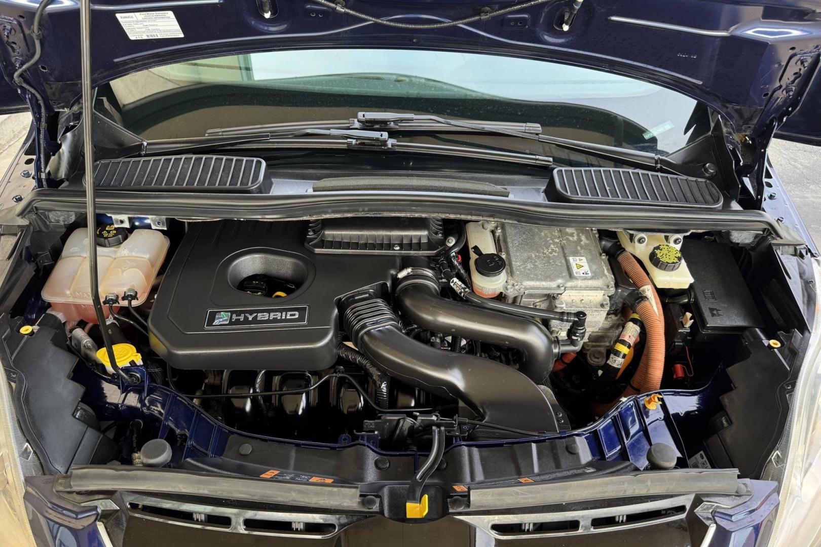 2016 Kona Blue /Gray Ford C-Max Hybrid SE (1FADP5AU5GL) with an 4 Cyl 2.0 Liter Hybrid engine, Automatic transmission, located at 2304 W. Main St., Boise, ID, 83702, (208) 342-7777, 43.622105, -116.218658 - New Tires! Great Fuel Economy! Upgraded To Apple Car Play/Android Auto! - Photo#13