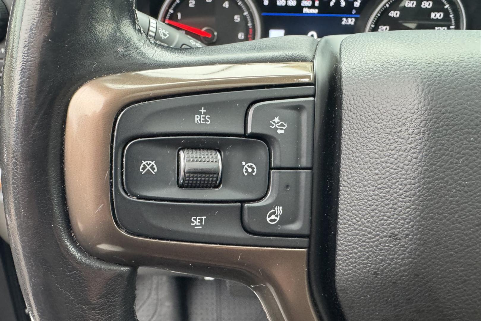 2019 Havana Brown Metallic /Jet Black/Umber Chevrolet Silverado 1500 High Country (1GCUYHEL2KZ) with an V8 6.2 Liter engine, Automatic 10 Speed transmission, located at 2304 W. Main St., Boise, ID, 83702, (208) 342-7777, 43.622105, -116.218658 - Photo#7