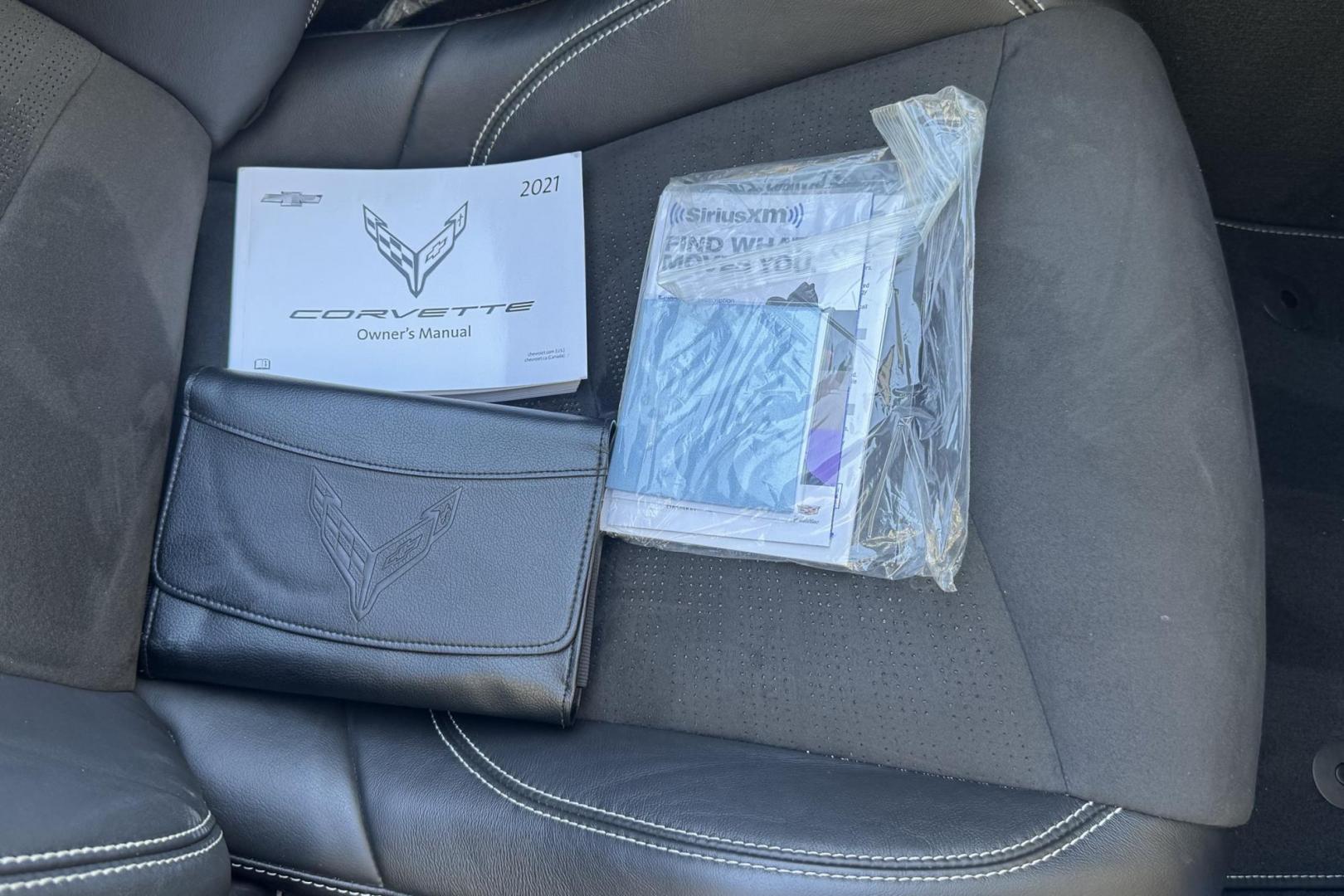 2021 Rapid Blue /Jet Black Chevrolet Corvette Stingray 2LT Z51 (1G1YB3D43M5) with an V8 6.2 Liter engine, Automatic 8 Speed transmission, located at 2304 W. Main St., Boise, ID, 83702, (208) 342-7777, 43.622105, -116.218658 - New Tires! Well Cared For C8 Convertible! - Photo#20