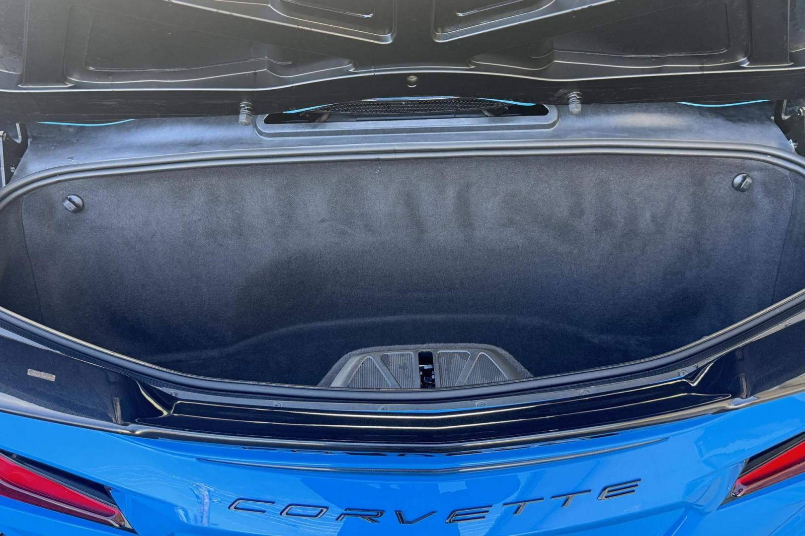2021 Rapid Blue /Jet Black Chevrolet Corvette Stingray 2LT Z51 (1G1YB3D43M5) with an V8 6.2 Liter engine, Automatic 8 Speed transmission, located at 2304 W. Main St., Boise, ID, 83702, (208) 342-7777, 43.622105, -116.218658 - New Tires! Well Cared For C8 Convertible! - Photo#22