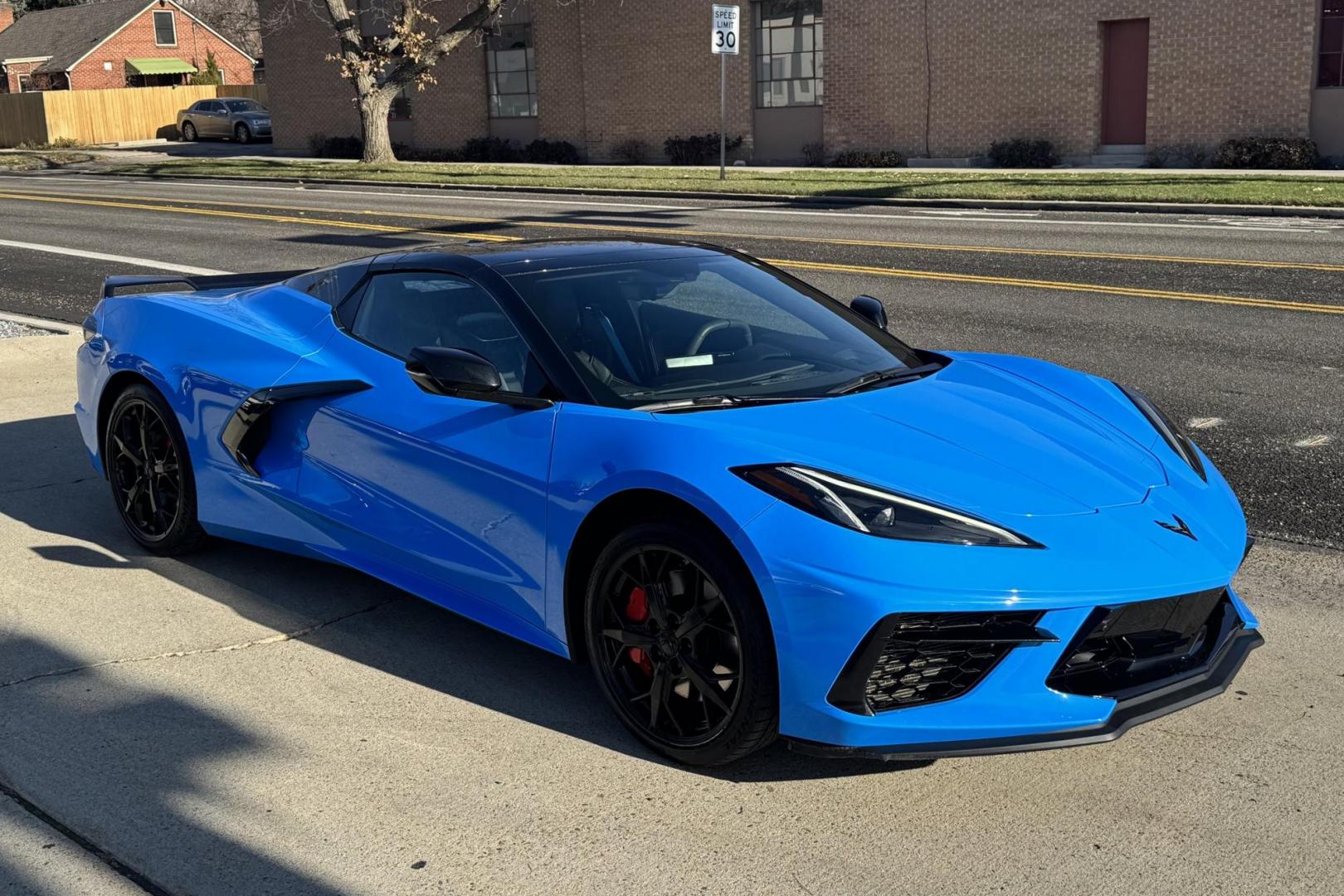 2021 Rapid Blue /Jet Black Chevrolet Corvette Stingray 2LT Z51 (1G1YB3D43M5) with an V8 6.2 Liter engine, Automatic 8 Speed transmission, located at 2304 W. Main St., Boise, ID, 83702, (208) 342-7777, 43.622105, -116.218658 - New Tires! Well Cared For C8 Convertible! - Photo#23