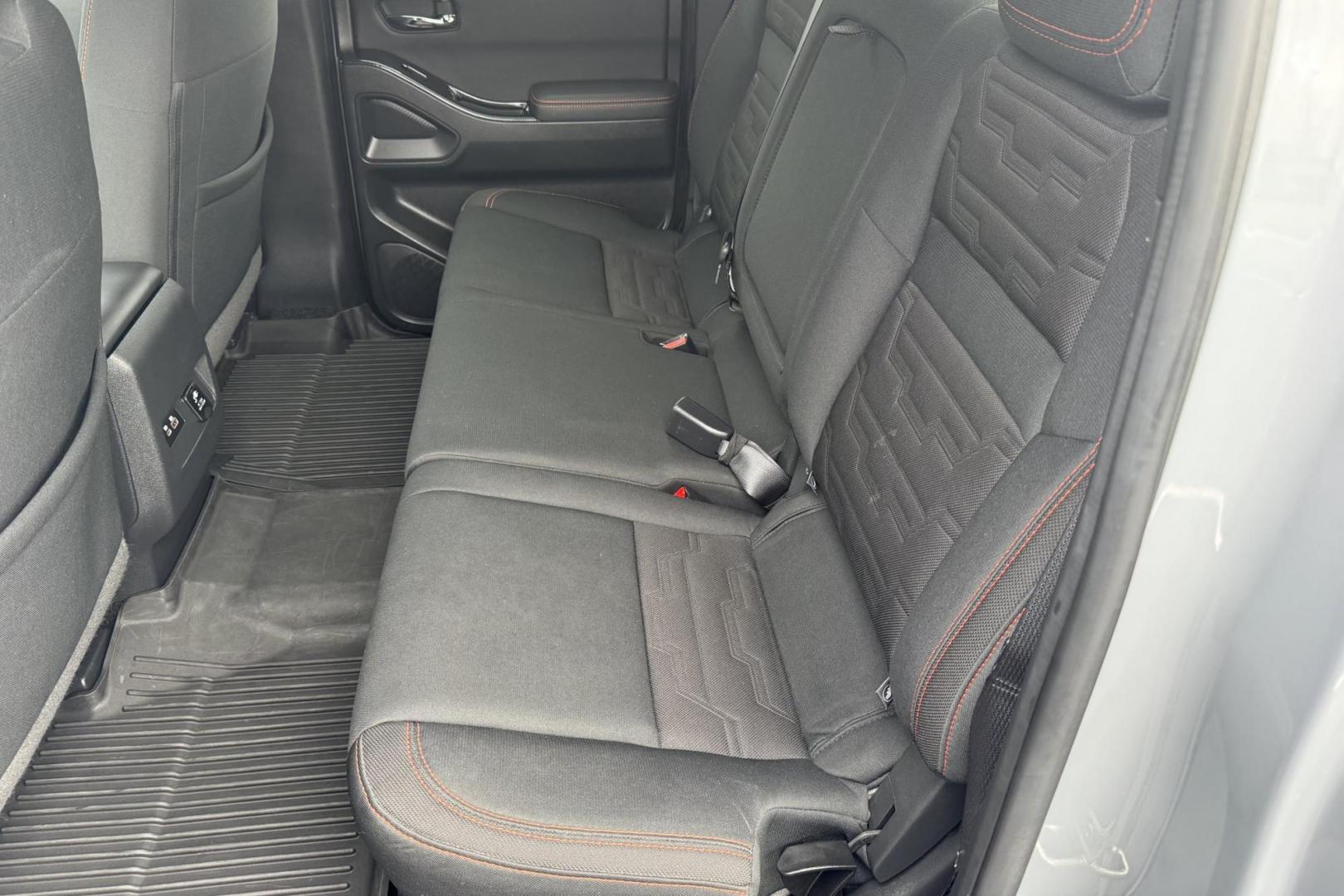 2022 Boulder Gray Pearl /Black Nissan Frontier PRO-4X (1N6ED1EK7NN) with an V6 3.8 Liter engine, Automatic 9 Speed transmission, located at 2304 W. Main St., Boise, ID, 83702, (208) 342-7777, 43.622105, -116.218658 - Photo#10