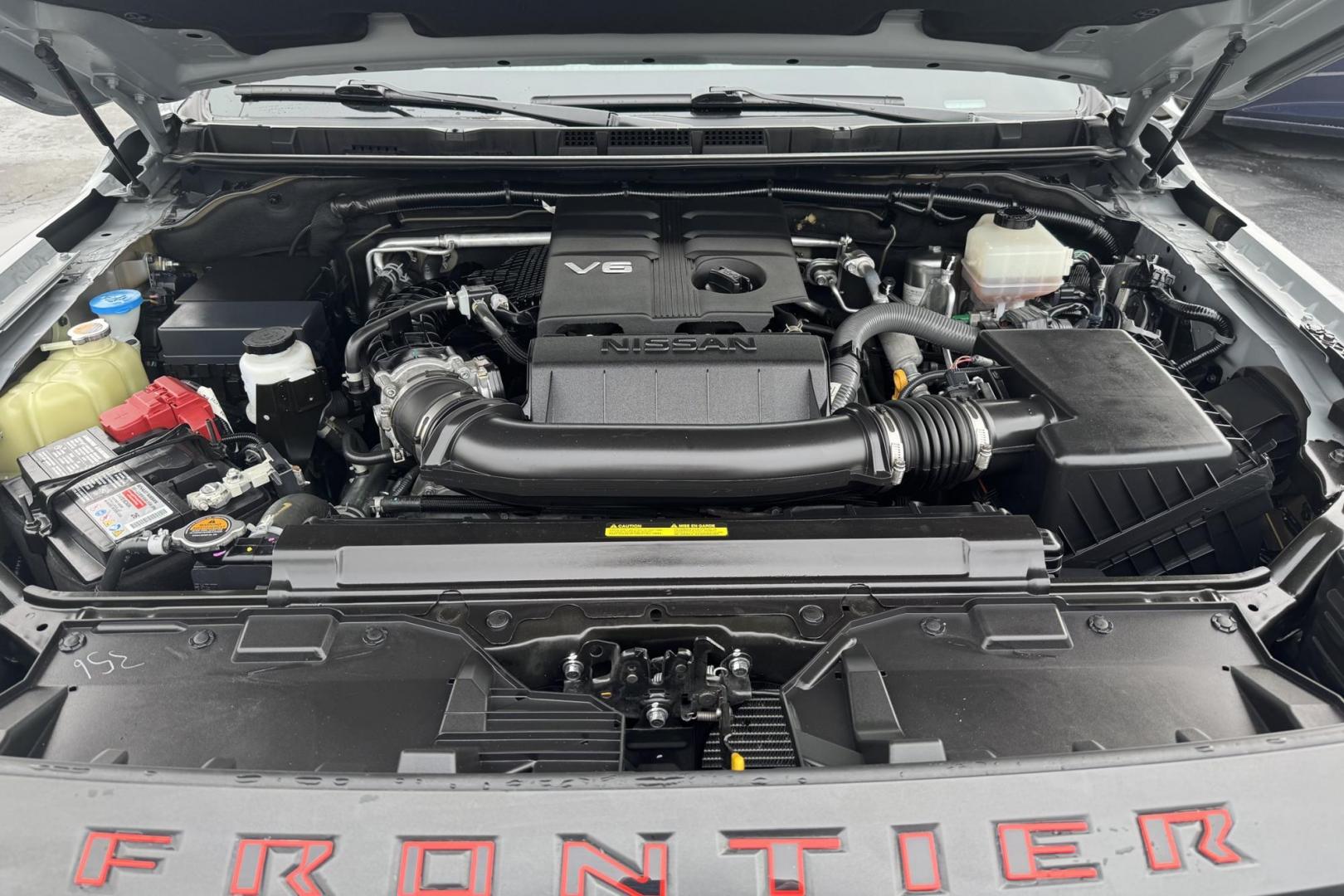 2022 Boulder Gray Pearl /Black Nissan Frontier PRO-4X (1N6ED1EK7NN) with an V6 3.8 Liter engine, Automatic 9 Speed transmission, located at 2304 W. Main St., Boise, ID, 83702, (208) 342-7777, 43.622105, -116.218658 - Photo#14