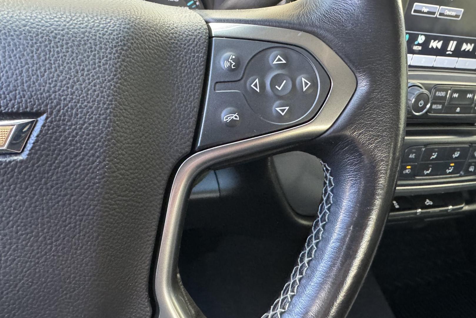 2019 Summit White /Black Chevrolet Silverado 2500HD LT (1GC1KSEG9KF) with an V8 6.0 Liter engine, Automatic 6 Speed transmission, located at 2304 W. Main St., Boise, ID, 83702, (208) 342-7777, 43.622105, -116.218658 - Ready To Haul! Seats 6! - Photo#14